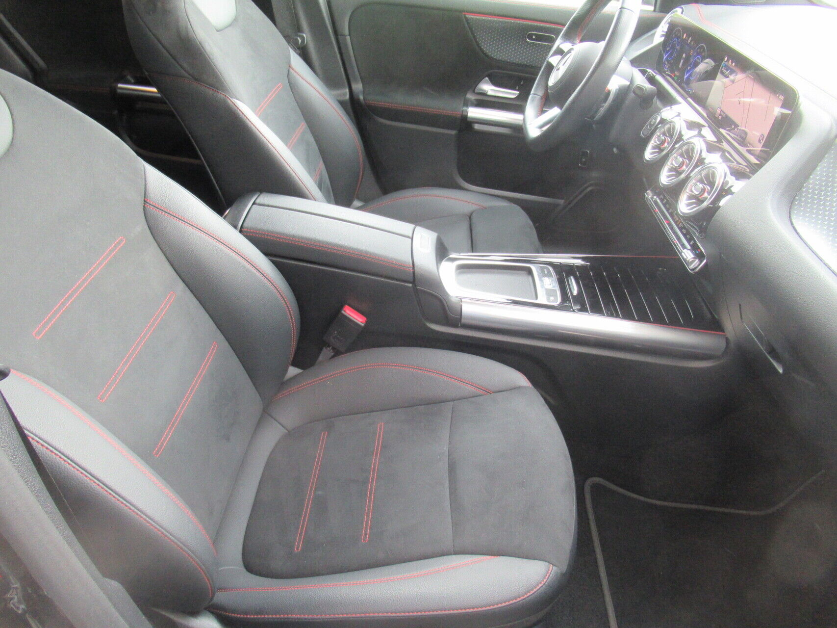 Billede af Mercedes-Benz EQA 250+ EL AMG Advance 190HK 5d Aut.