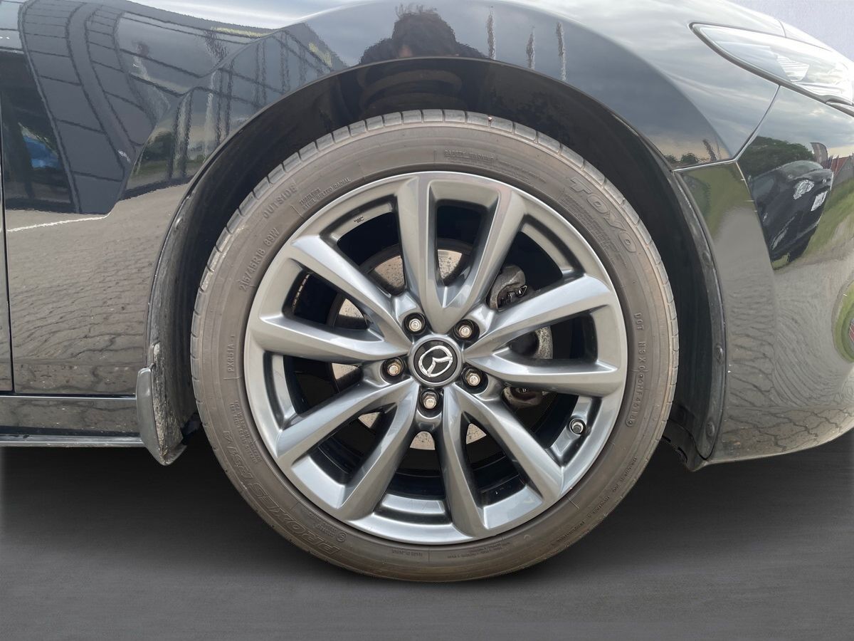 Billede af Mazda 3 2,0 Skyactiv-G Sky m. Technology Pack 150HK 5d Man. 