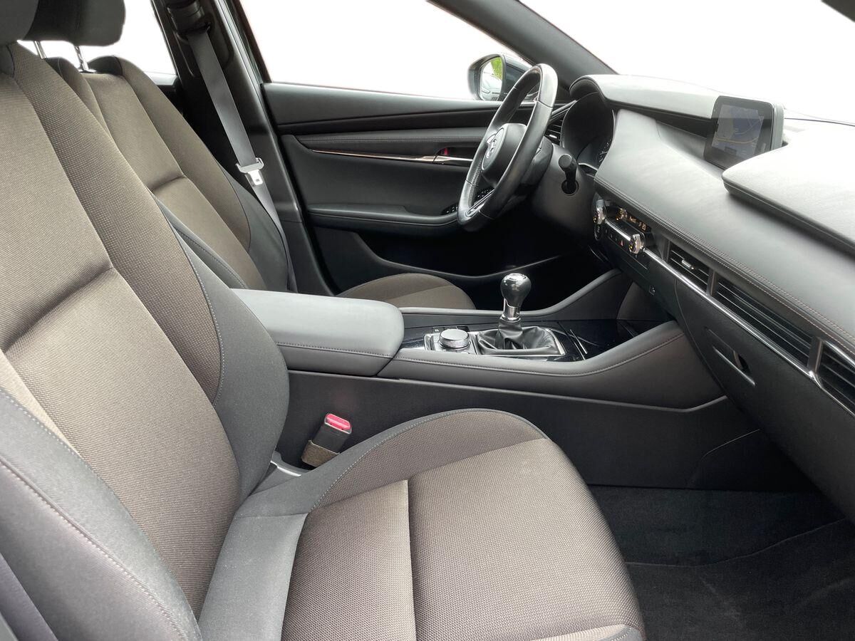 Billede af Mazda 3 2,0 Skyactiv-G Sky m. Technology Pack 150HK 5d Man. 