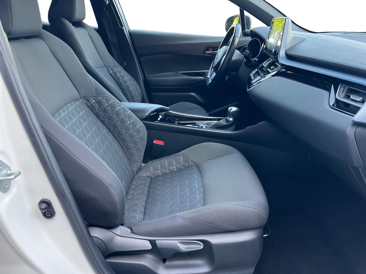Billede af Toyota C-HR 2,0 Hybrid C-LUB Premium Multidrive S 184HK 5d Aut.