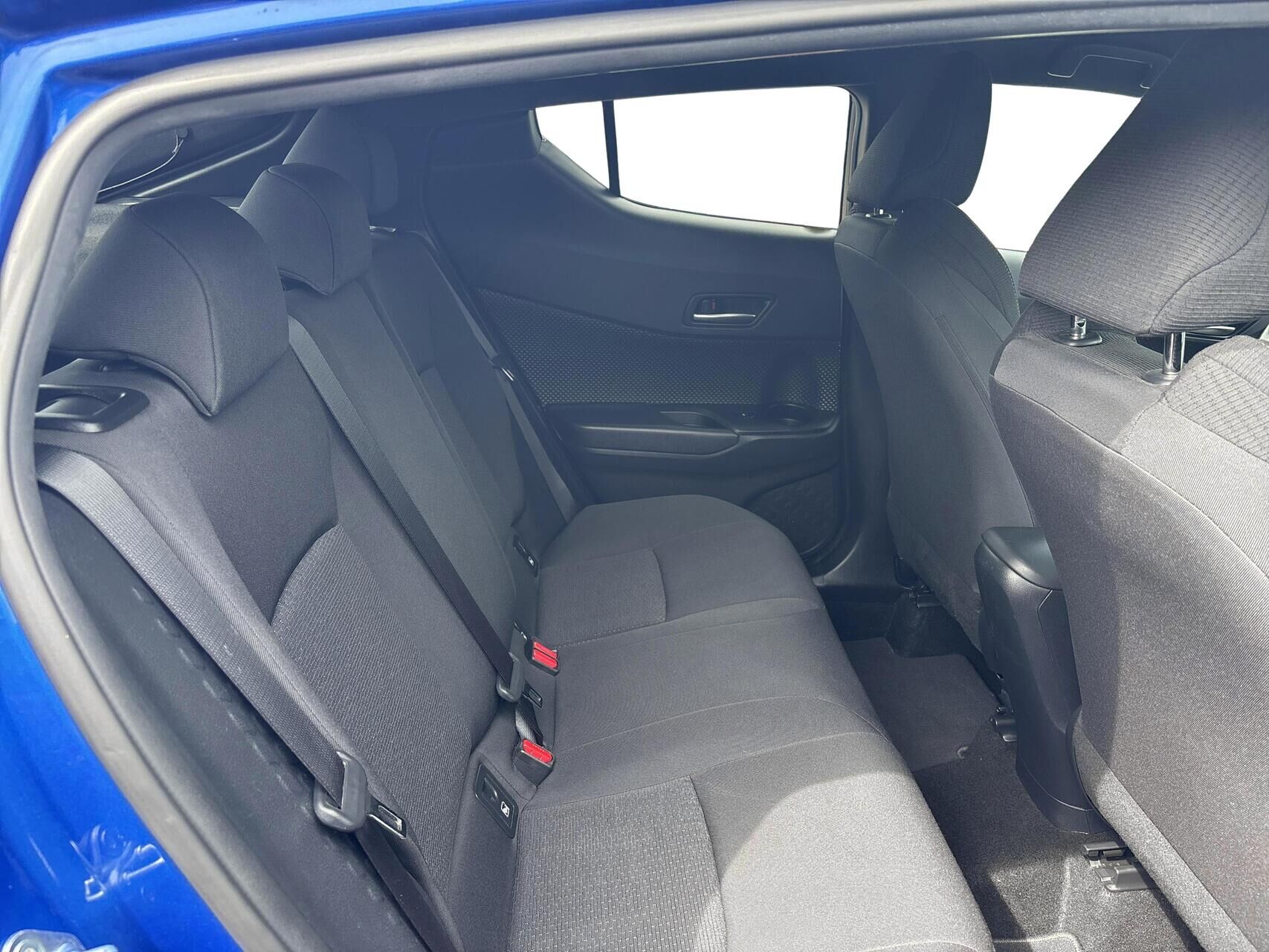 Billede af Toyota C-HR 1,8 Hybrid C-LUB Premium Selected Multidrive S 122HK 5d Aut.