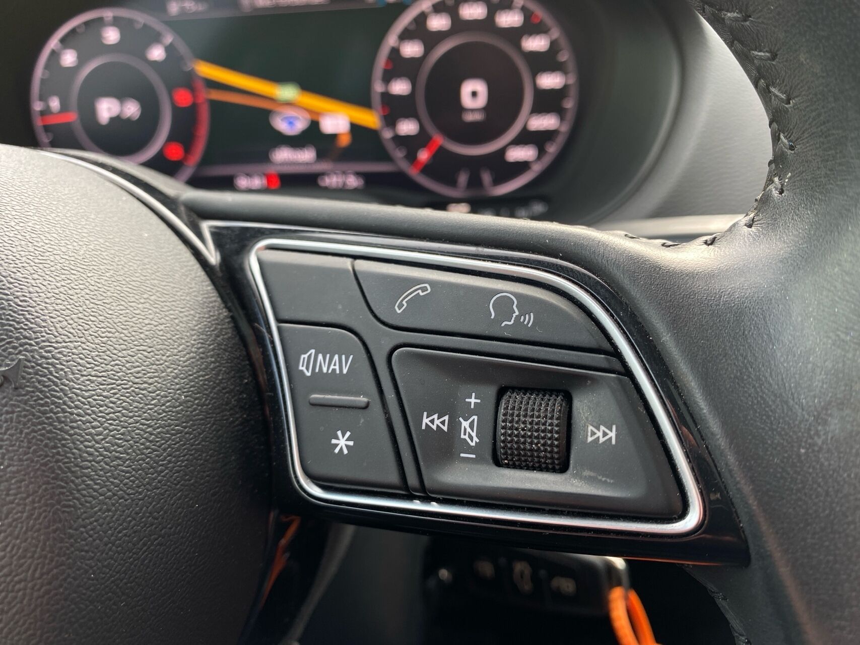 Billede af Audi Q2 2,0 TDI Sport Quat S Tron 190HK 5d 7g Aut.