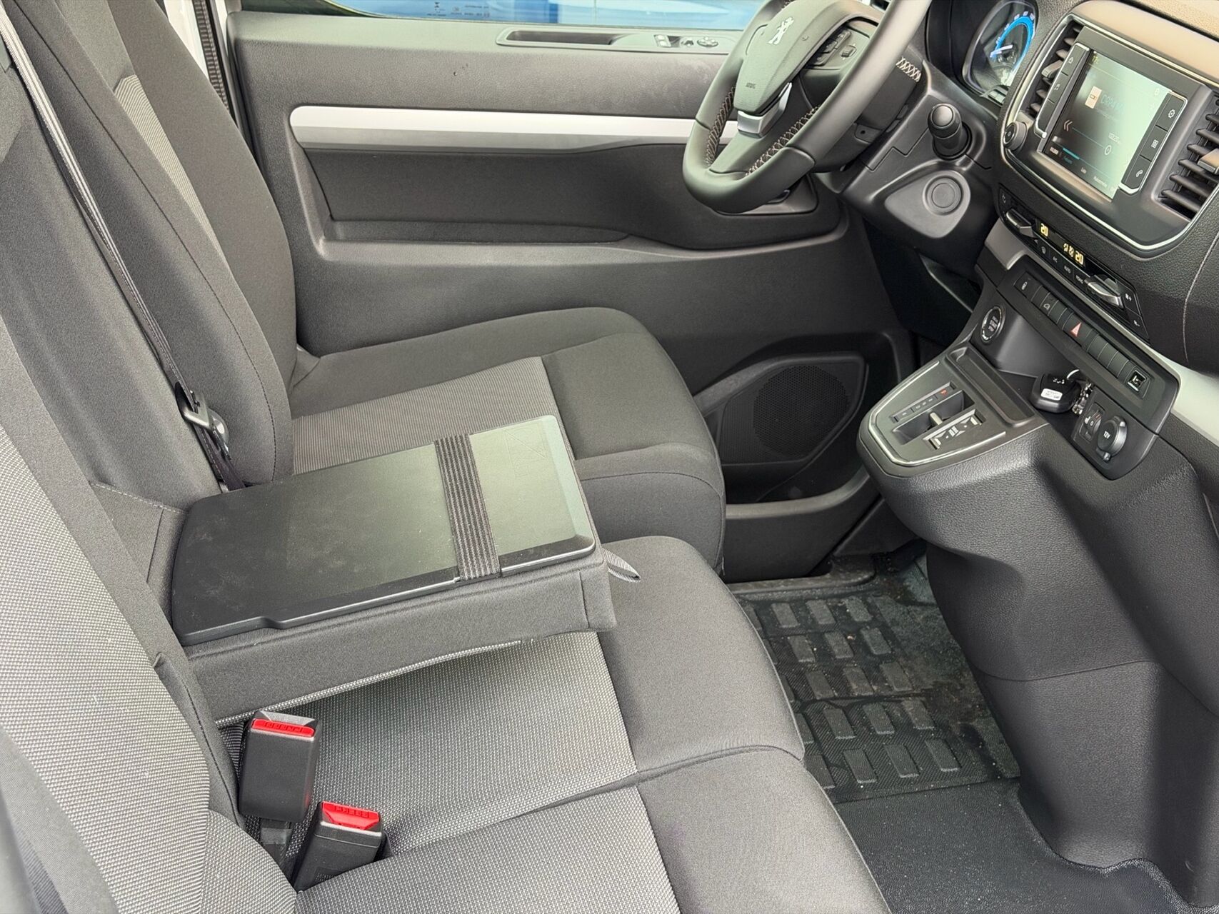 Billede af Peugeot e-Expert L2 EL Plus 136HK Van Aut.