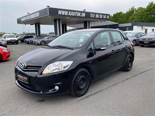Toyota Auris 1,6 5D.aut. 132HK 5d