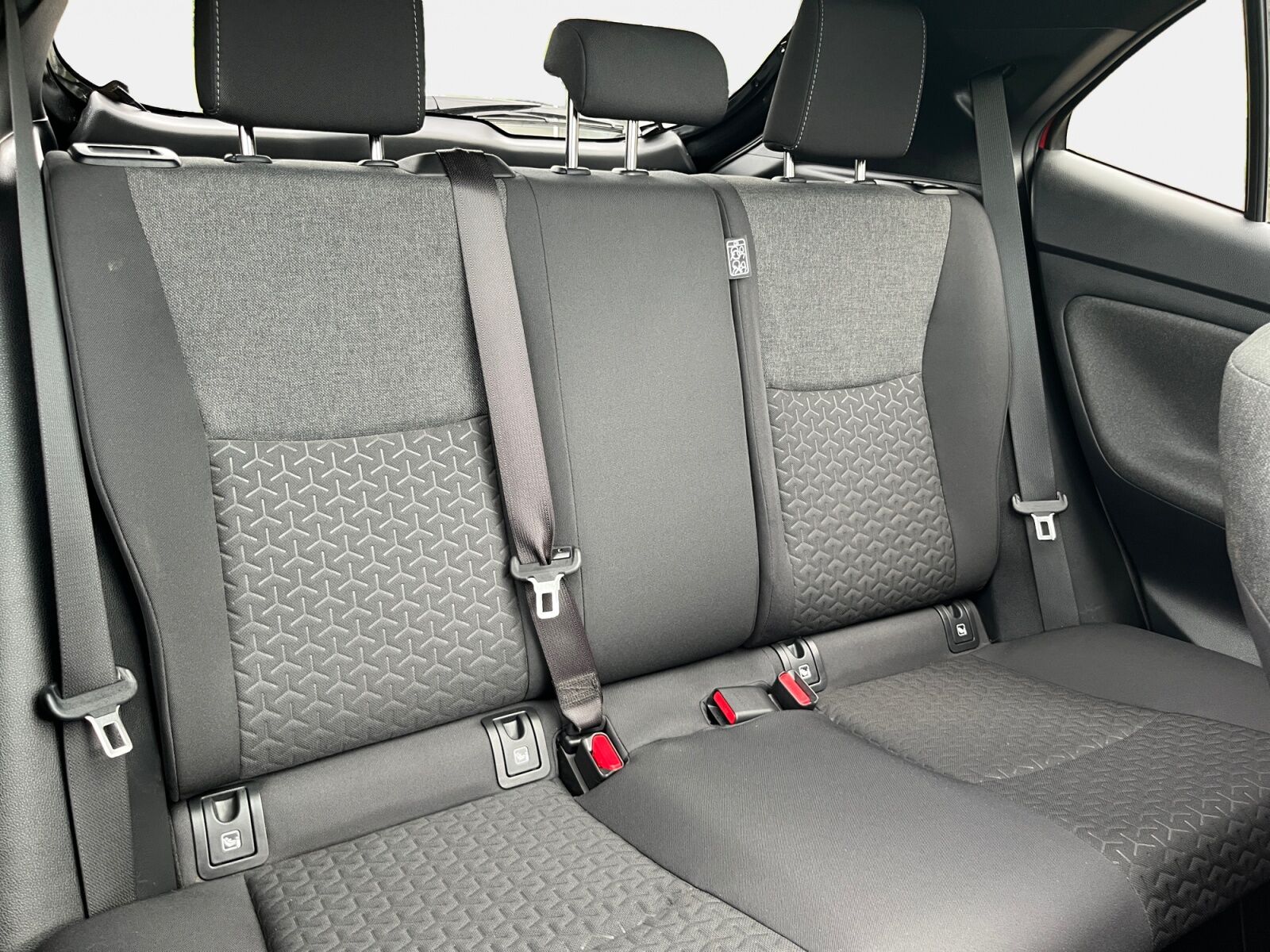 Billede af Toyota Yaris Cross 1,5 Hybrid Style Bi-tone 116HK 5d Trinl. Gear