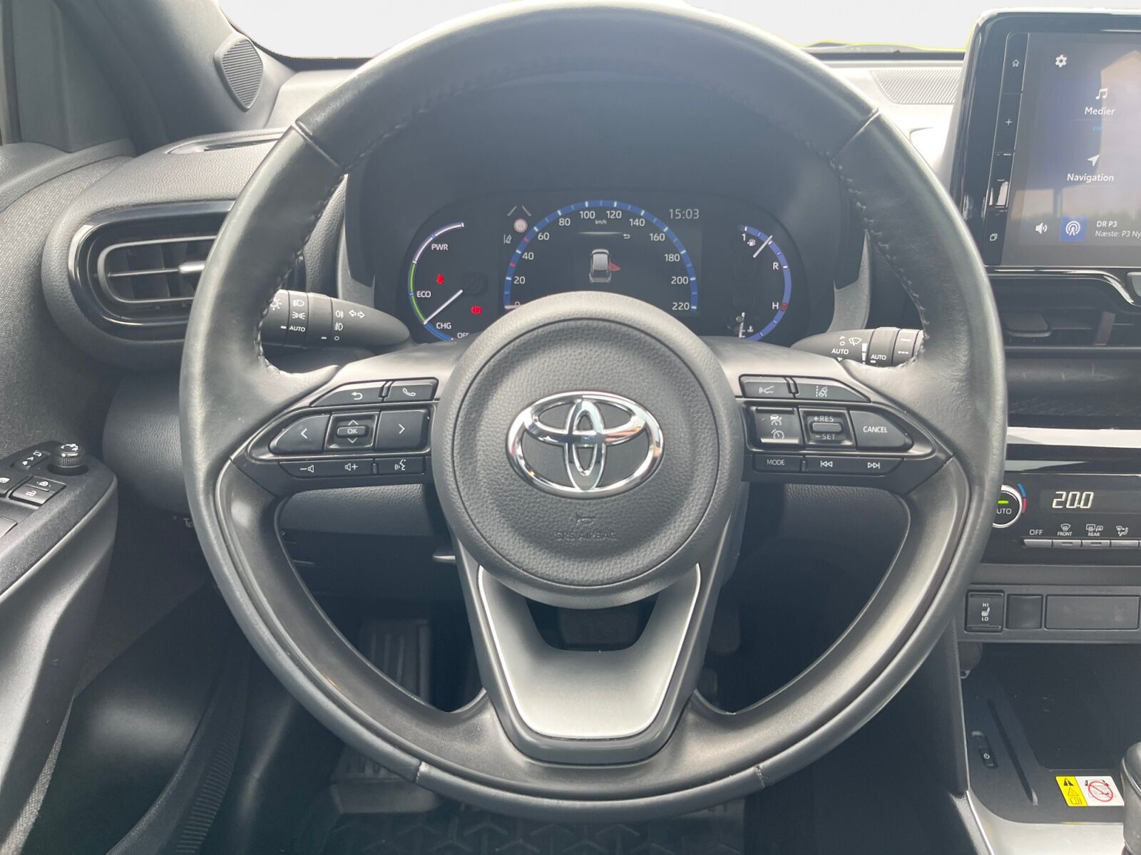 Billede af Toyota Yaris Cross 1,5 Hybrid Style Bi-tone 116HK 5d Trinl. Gear