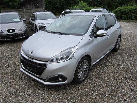 Peugeot 208 1,6 BlueHDi Desire 100HK 5d
