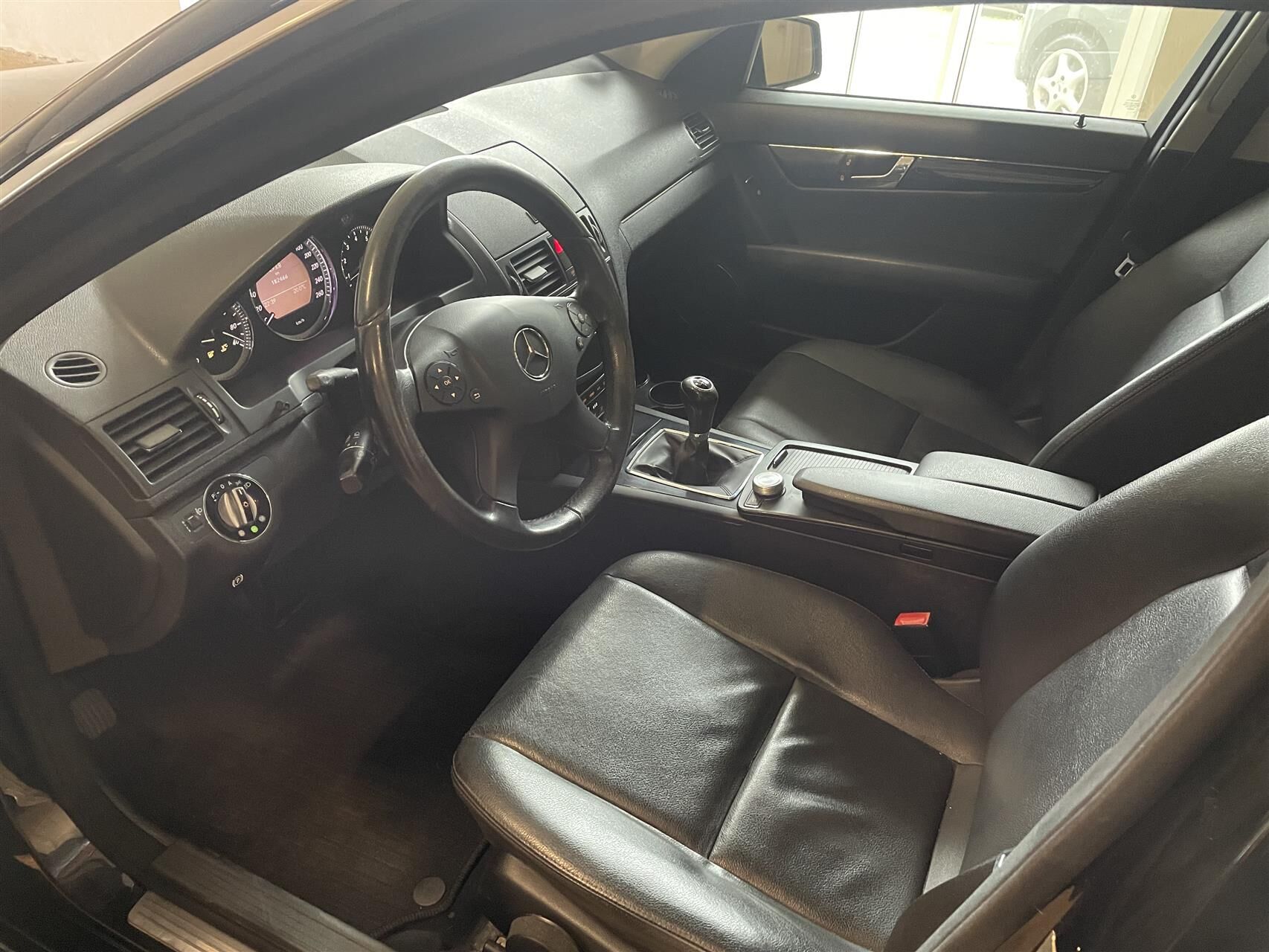 Billede af Mercedes-Benz C180 1,8 Kompressor 156HK Aut.