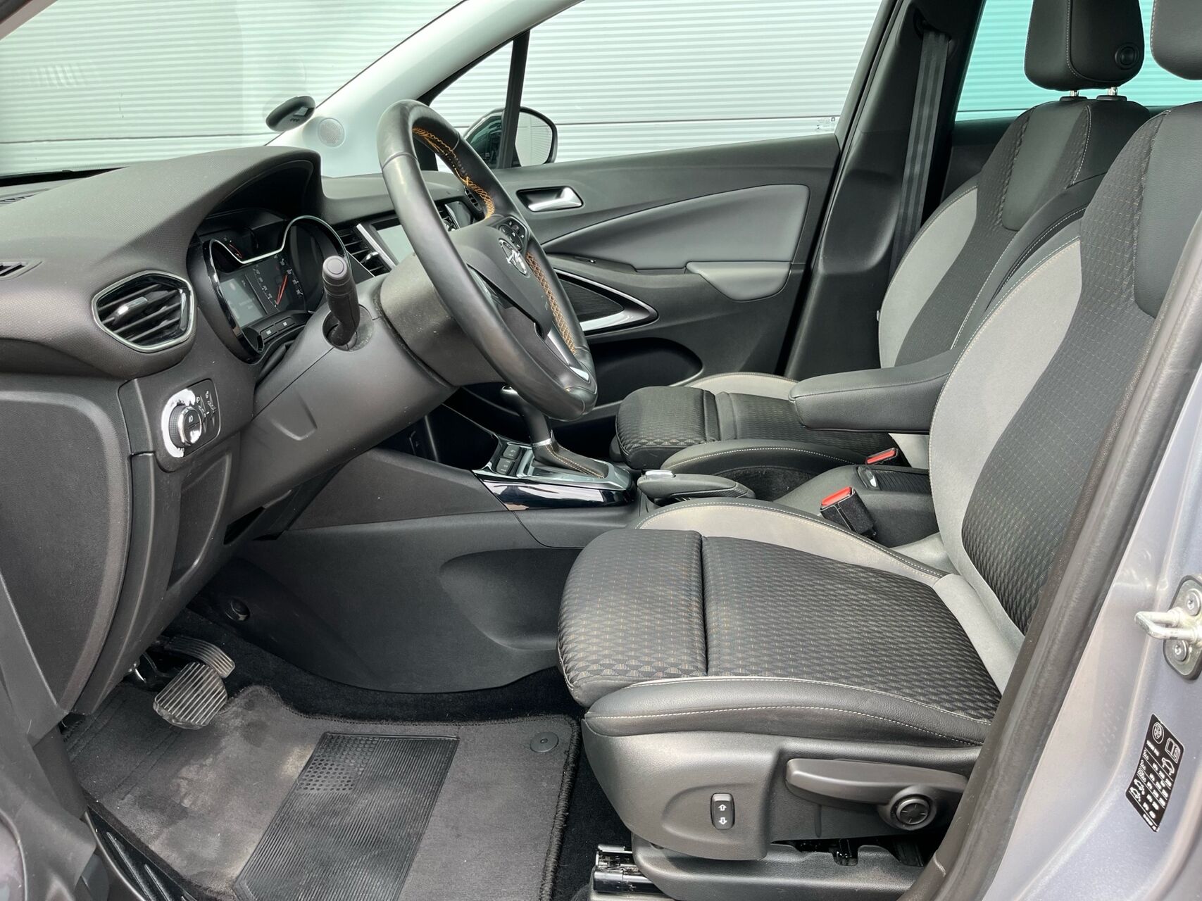 Billede af Opel Crossland X 1,2 T Exclusive Start/Stop 130HK 5d 6g Aut.