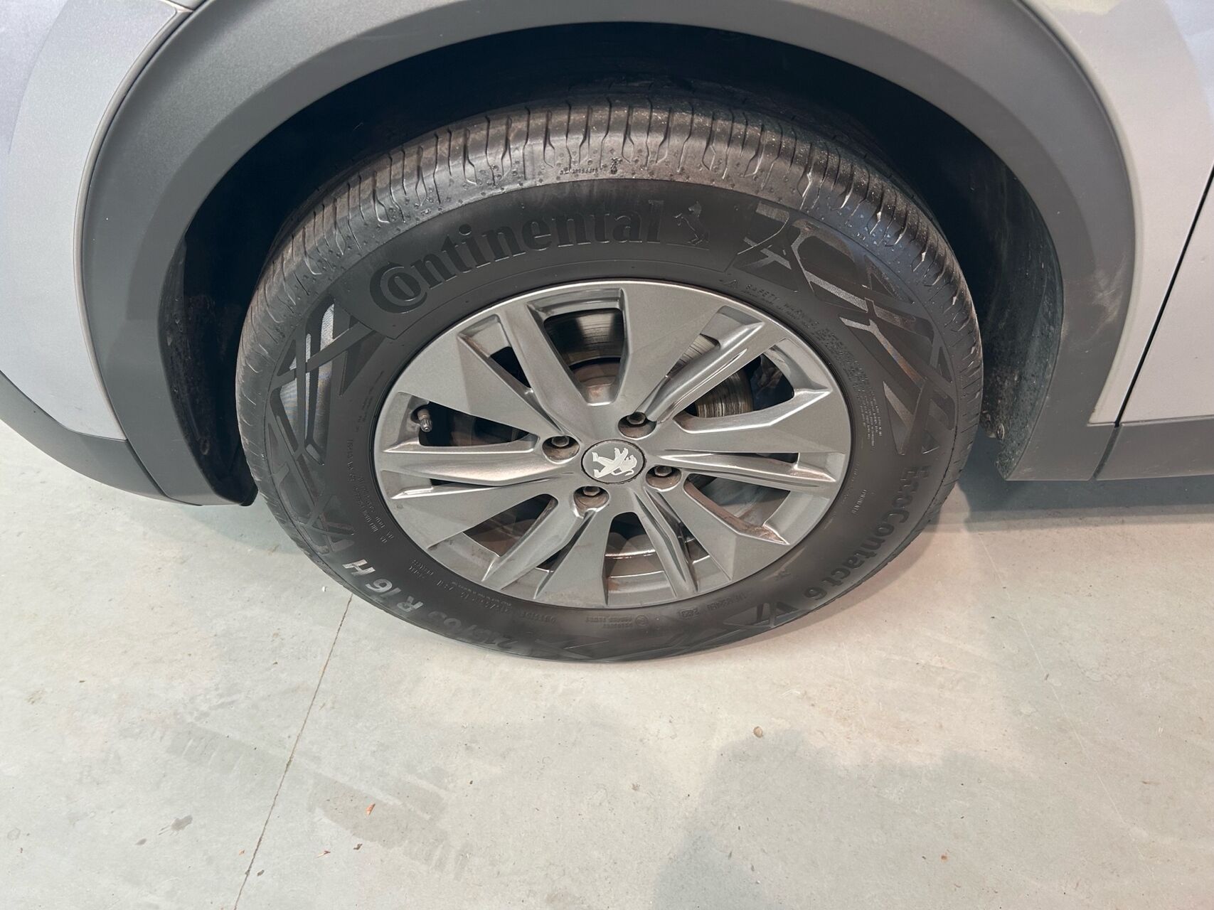 Billede af Peugeot 2008 1,2 PureTech Vision Pack EAT8 130HK 5d 8g Aut.