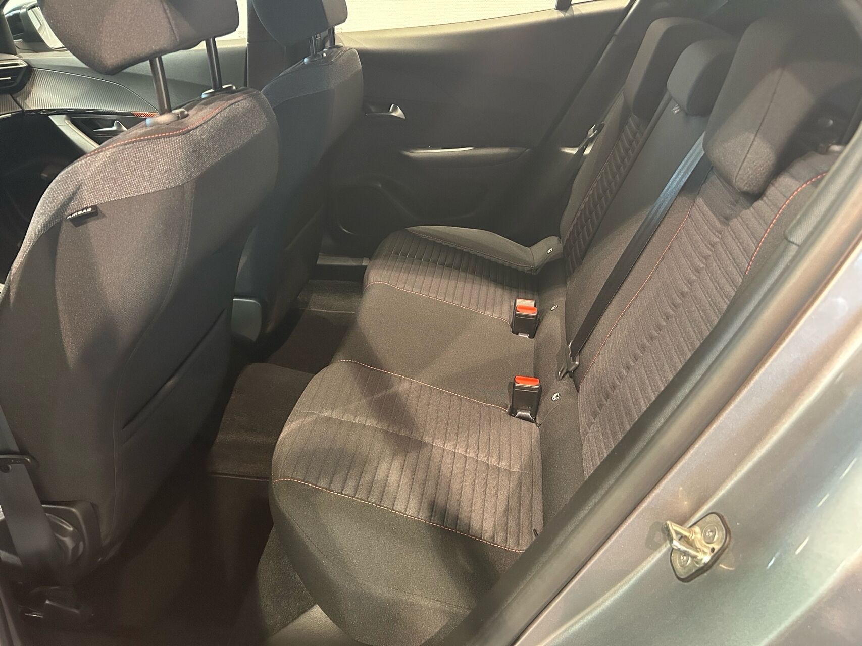 Billede af Peugeot 2008 1,2 PureTech Vision Pack EAT8 130HK 5d 8g Aut.