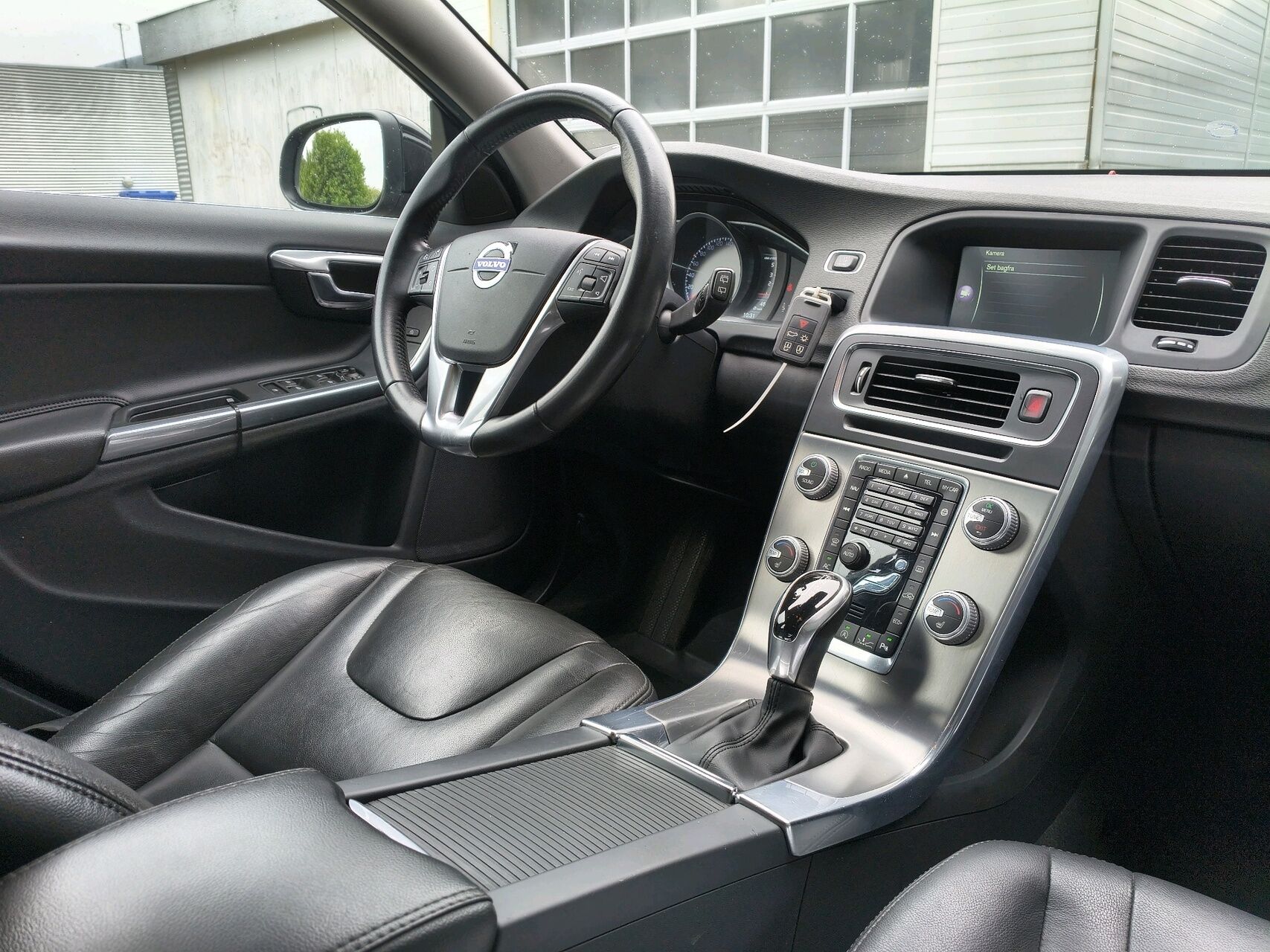 Billede af Volvo V60 2,0 D3 Momentum 150HK Stc 6g Aut.