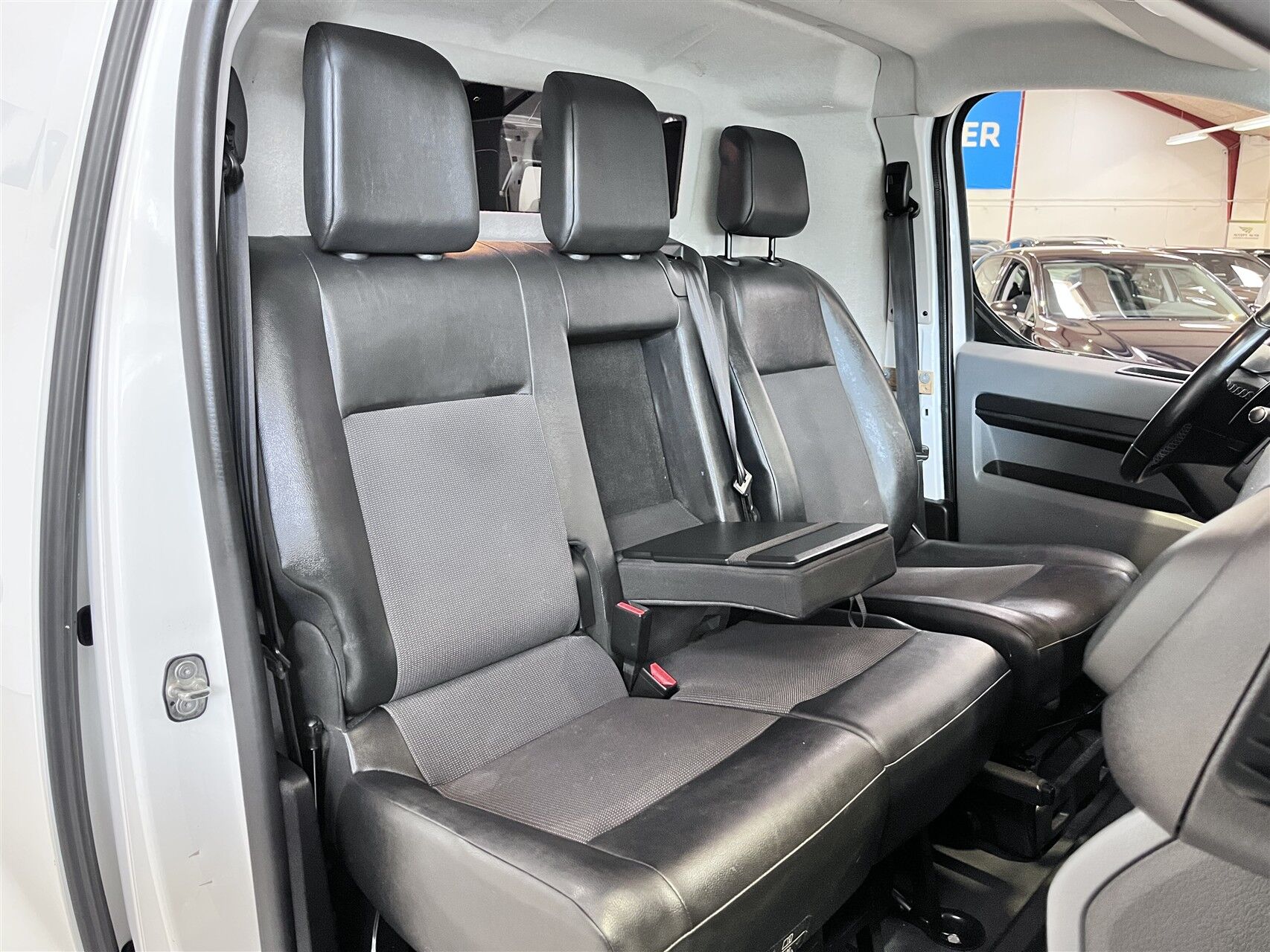 Billede af Toyota Proace Long 2,0 D Comfort Master 122HK Van Aut. 