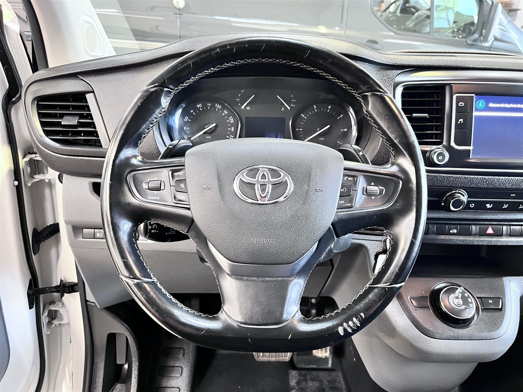 Billede af Toyota Proace Long 2,0 D Comfort Master 122HK Van Aut. 