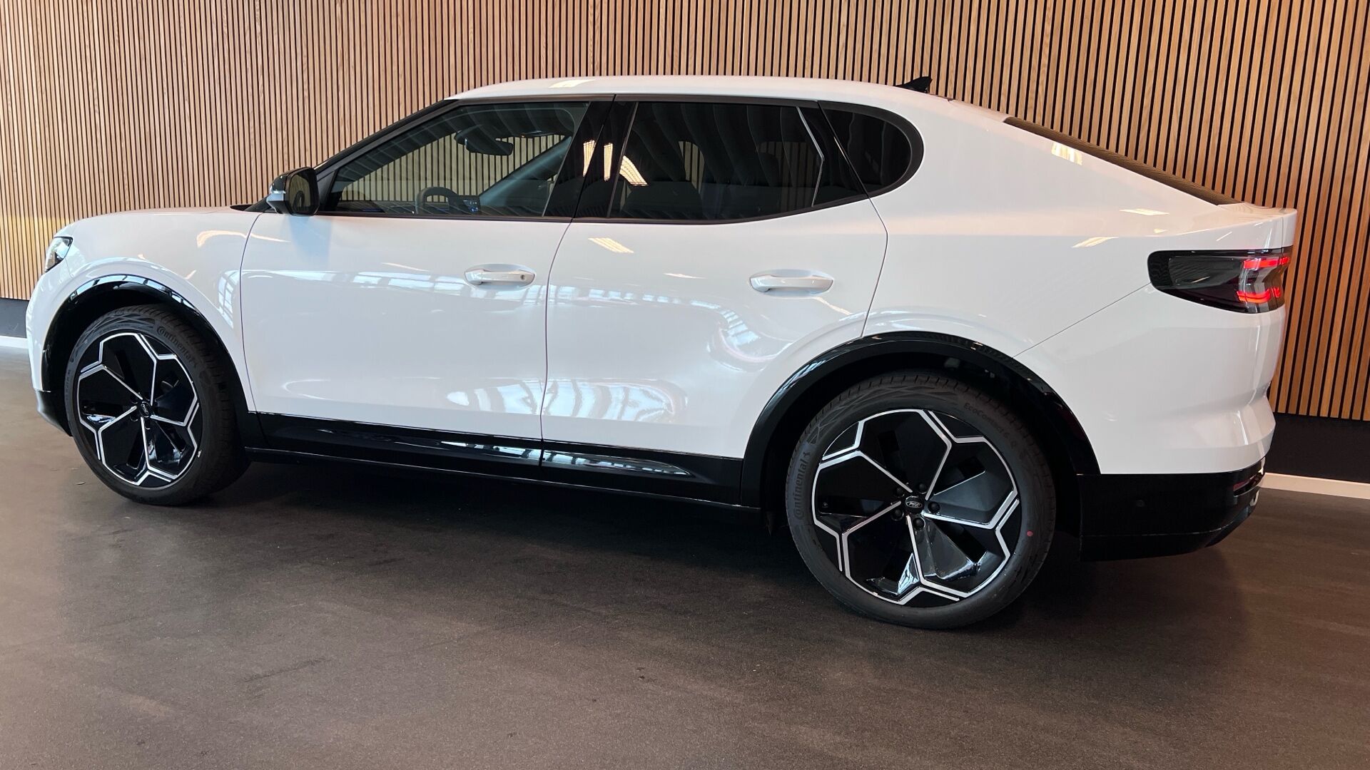 Billede af Ford Capri EL UR Premium AWD 340HK 5d Aut.