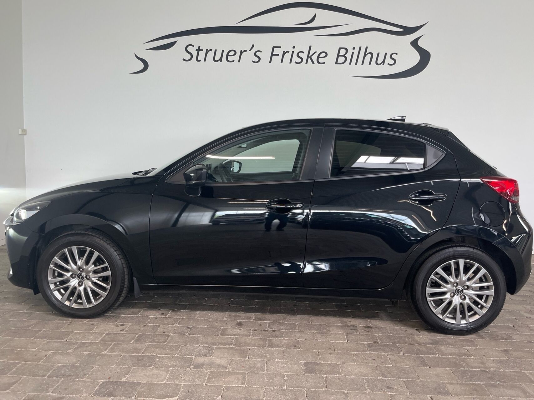 Billede af Mazda 2 1,5 Skyactiv-G Cosmo 90HK 5d 6g Aut.