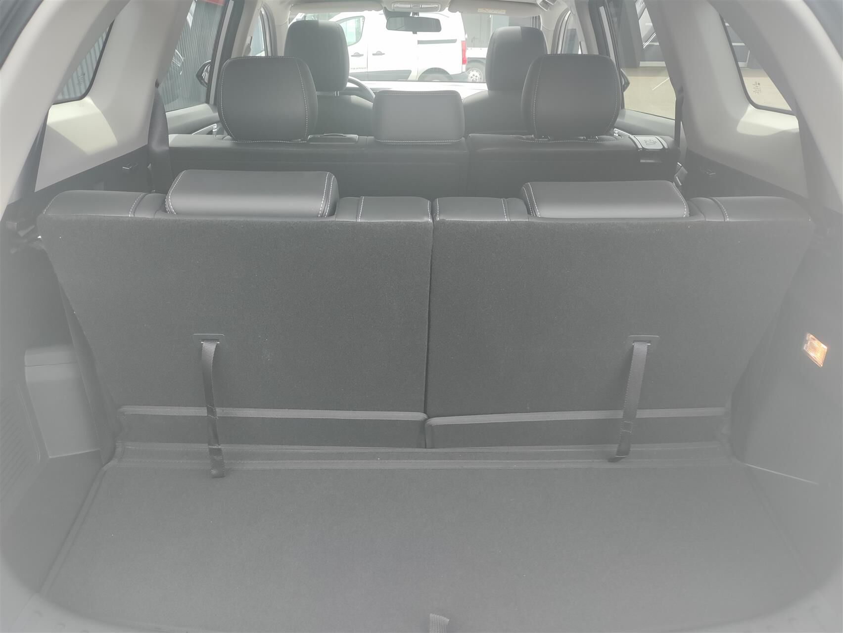 Billede af Navor E5 1,5 Plugin-hybrid Rock E-CVT 218HK 5d Aut.