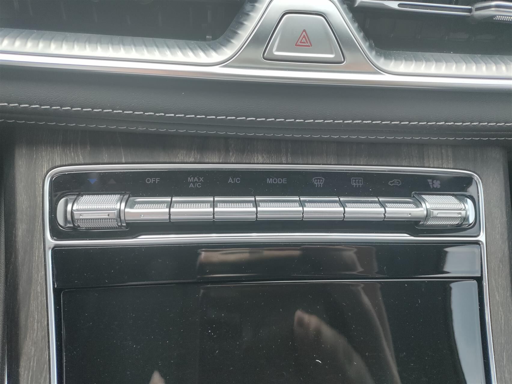 Billede af Navor E5 1,5 Plugin-hybrid Rock E-CVT 218HK 5d Aut.