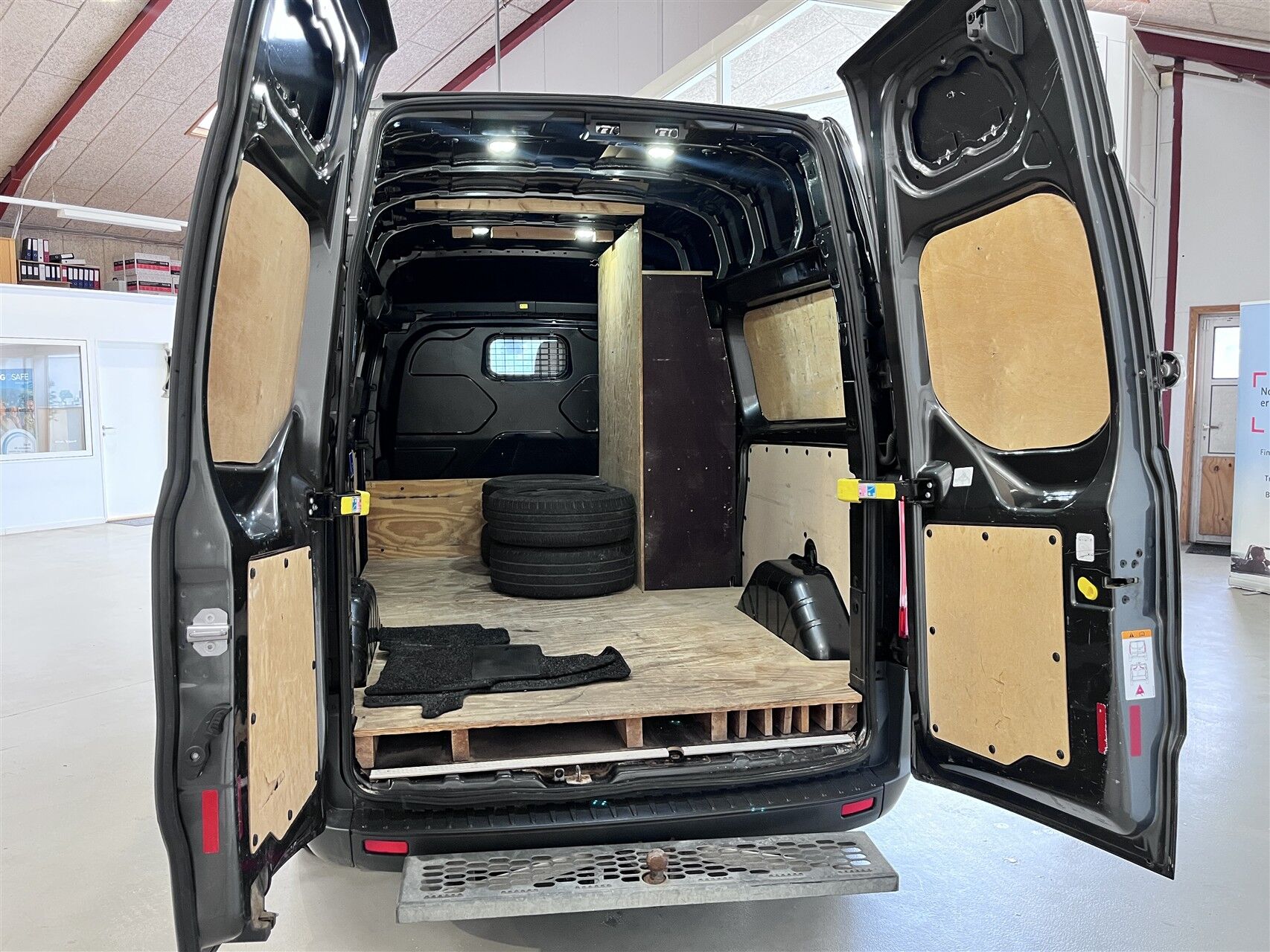 Billede af Ford Transit Custom 310 L2H1 2,2 TDCi Trend 125HK Van 6g