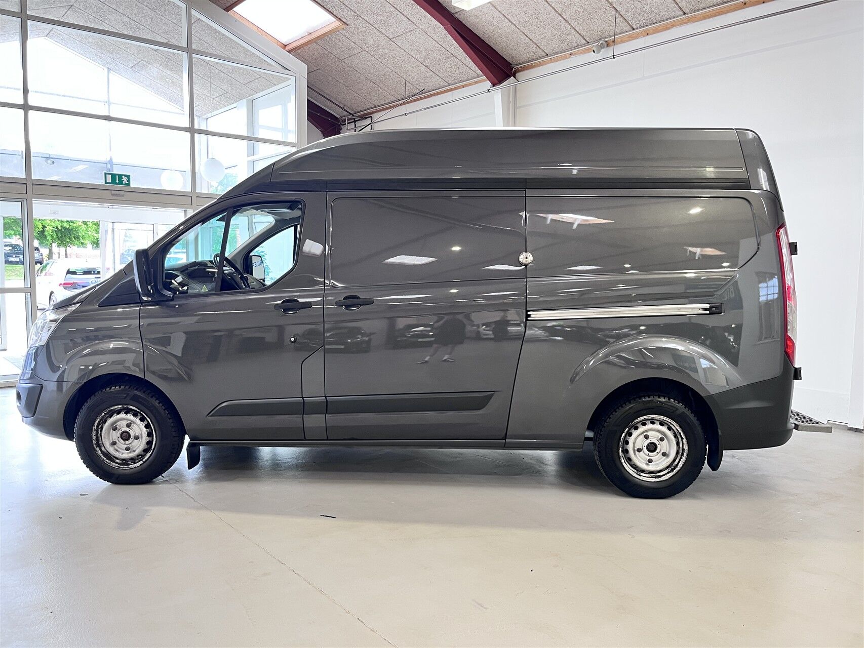Billede af Ford Transit Custom 310 L2H1 2,2 TDCi Trend 125HK Van 6g