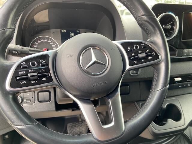 Billede af Mercedes-Benz Sprinter 319 2,0 CDI A2 H2 RWD 9G-Tronic 190HK Van Aut.