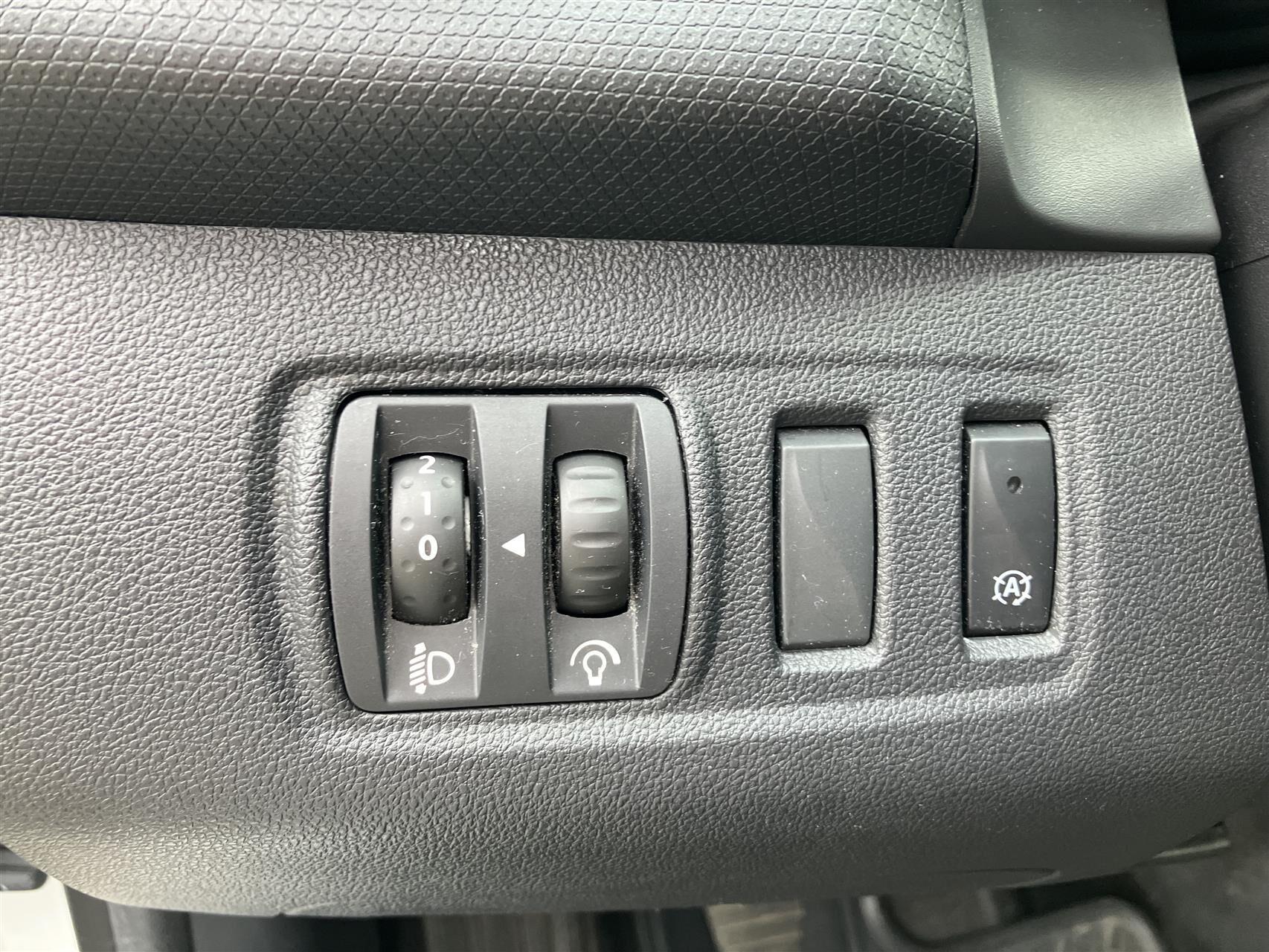 Billede af Renault Clio Sport Tourer 0,9 Energy TCe Limited 90HK Stc