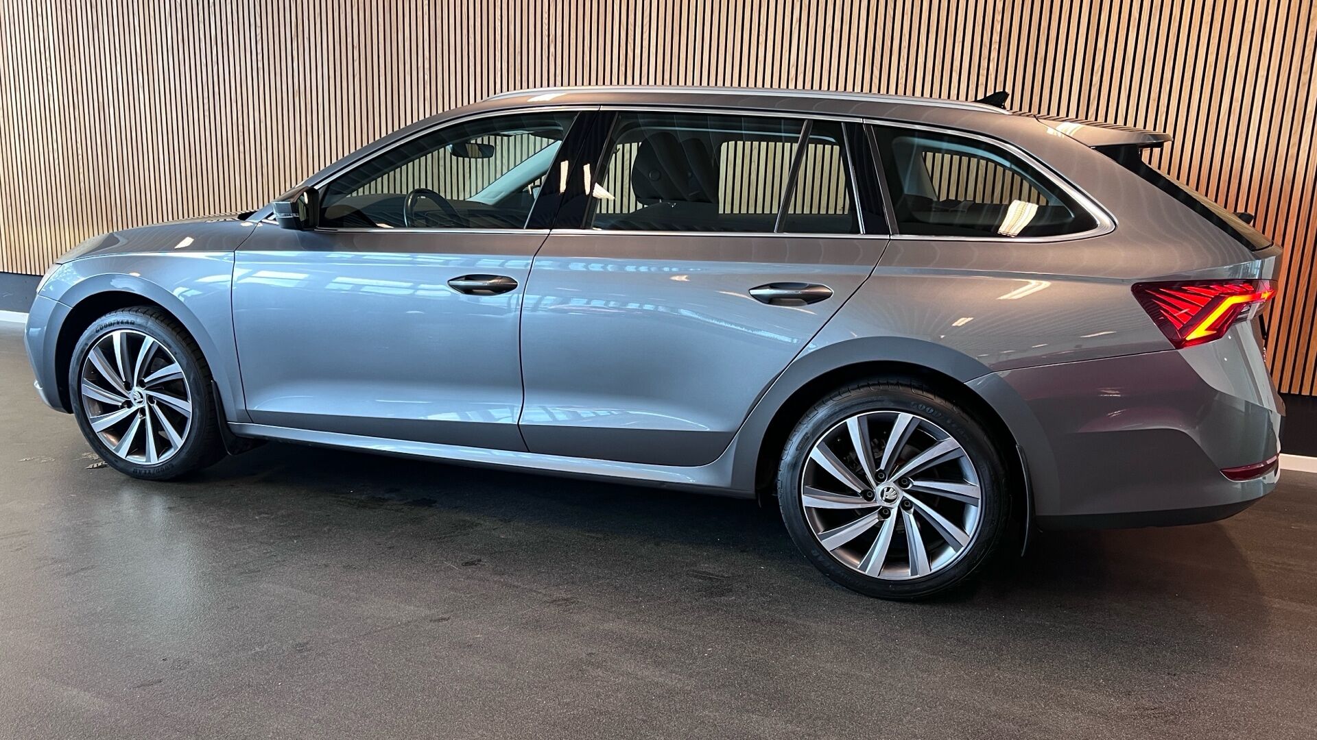 Billede af Skoda Octavia Combi 2,0 TDI Style DSG 150HK Stc 7g Aut.