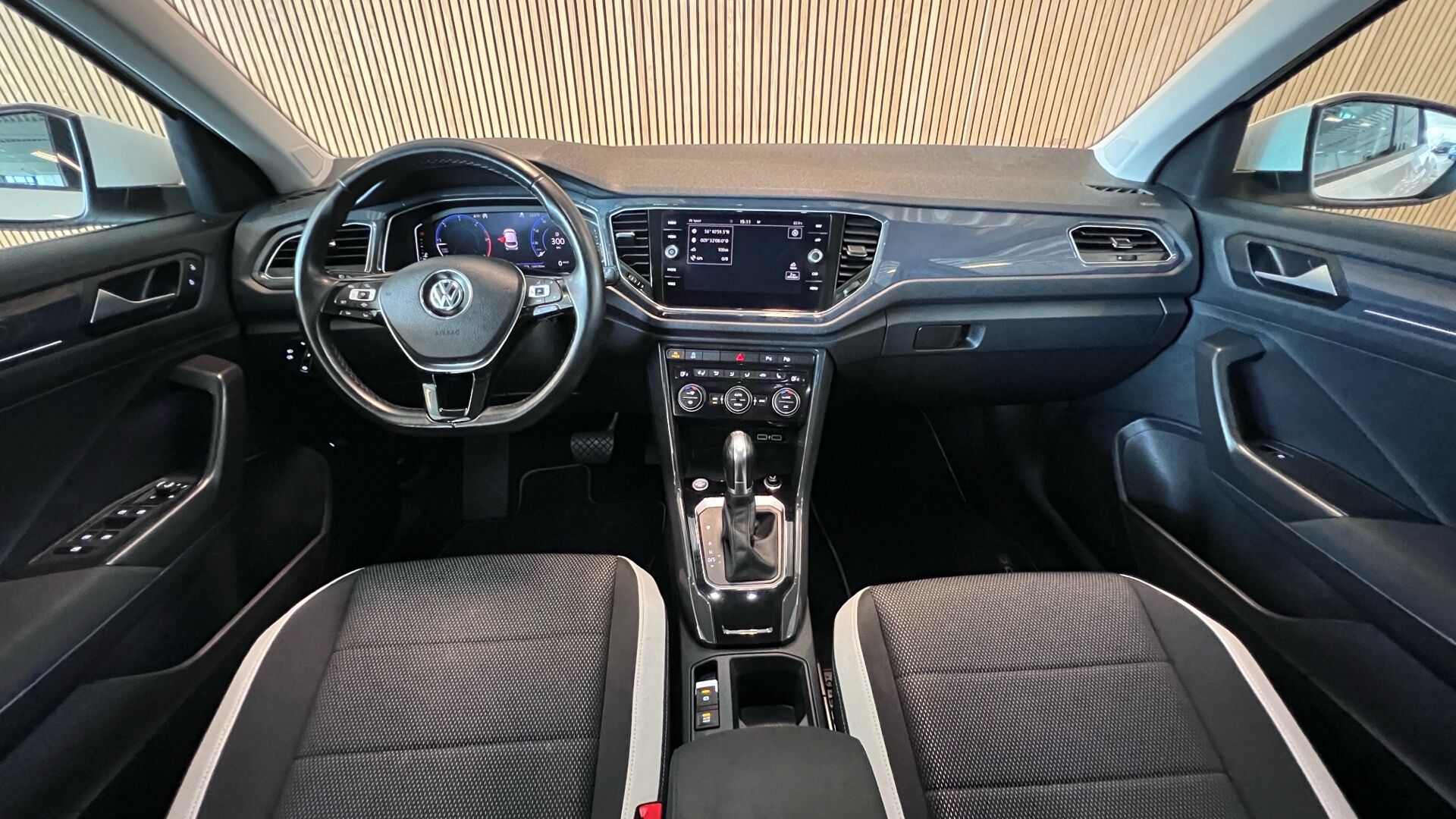 Billede af VW T-Roc 2,0 TDI SCR Style Connect DSG 150HK 5d 7g Aut.