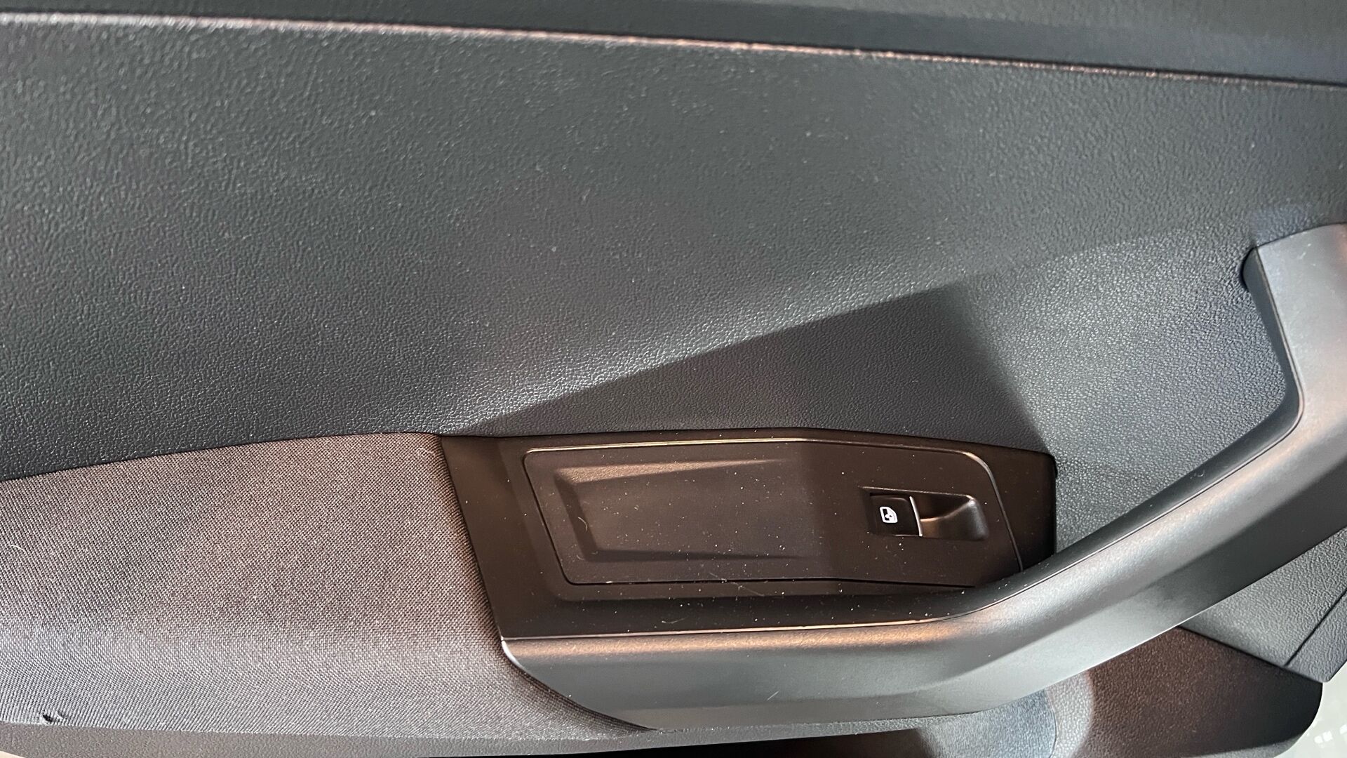 Billede af VW T-Roc 2,0 TDI SCR Style Connect DSG 150HK 5d 7g Aut.