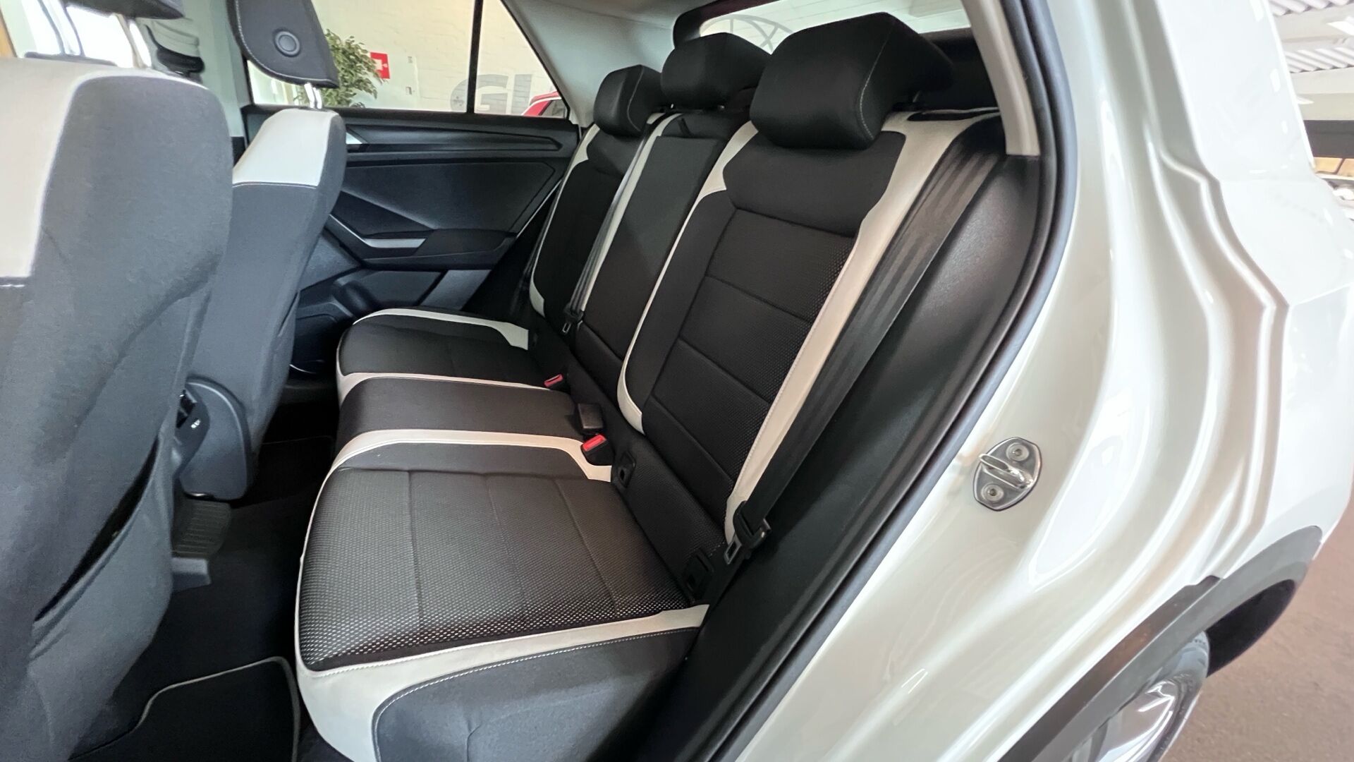 Billede af VW T-Roc 2,0 TDI SCR Style Connect DSG 150HK 5d 7g Aut.