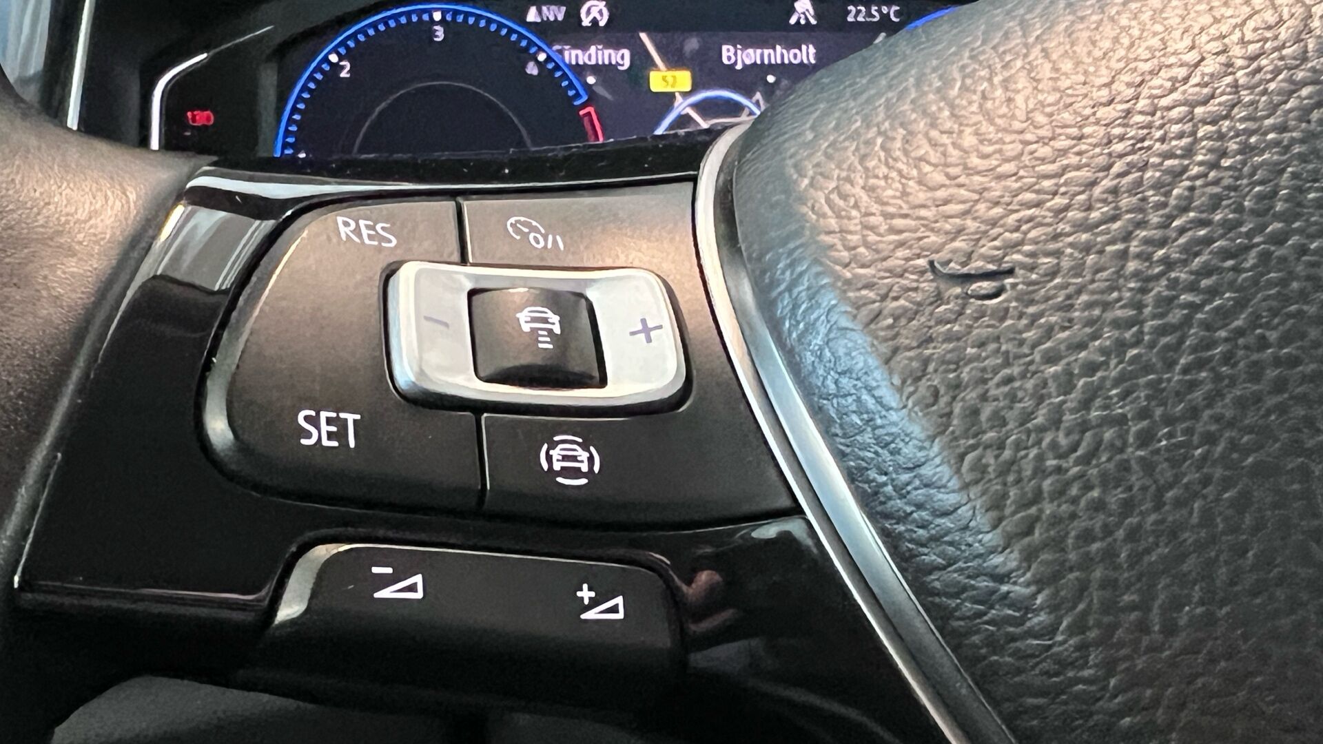 Billede af VW T-Roc 2,0 TDI SCR Style Connect DSG 150HK 5d 7g Aut.