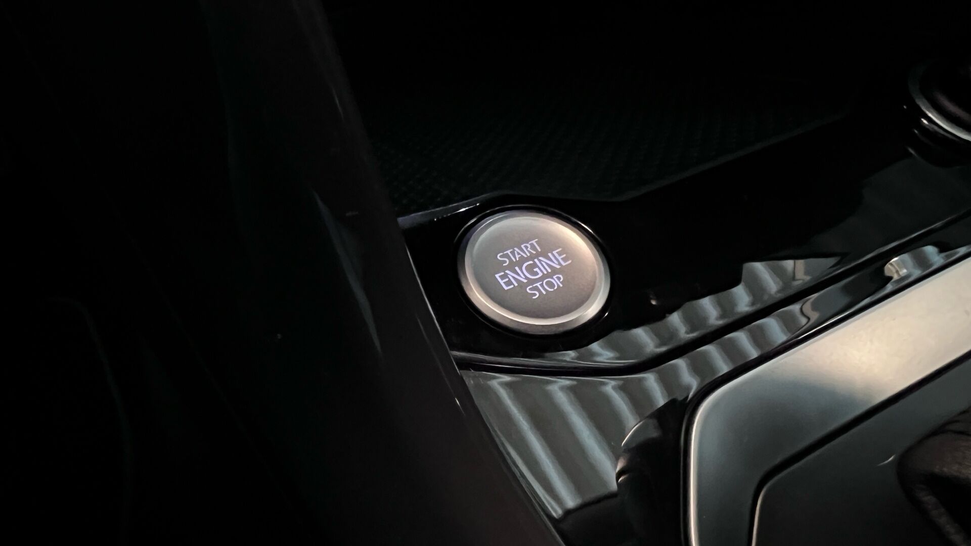 Billede af VW T-Roc 2,0 TDI SCR Style Connect DSG 150HK 5d 7g Aut.