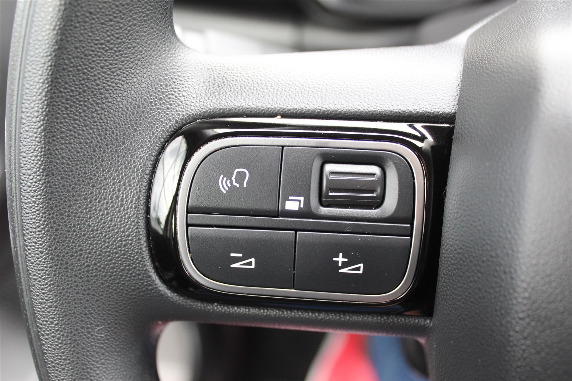 Billede af Citroën C3 1,2 PureTech Supreme start/stop 82HK 5d