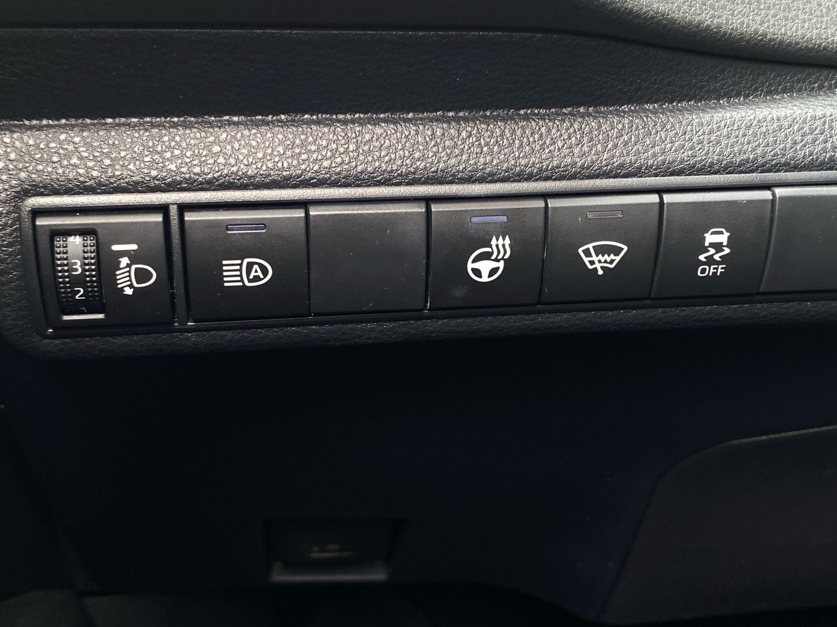 Billede af Toyota Corolla Touring Sports 1,8 Hybrid H3 Design E-CVT 122HK Stc Trinl. Gear