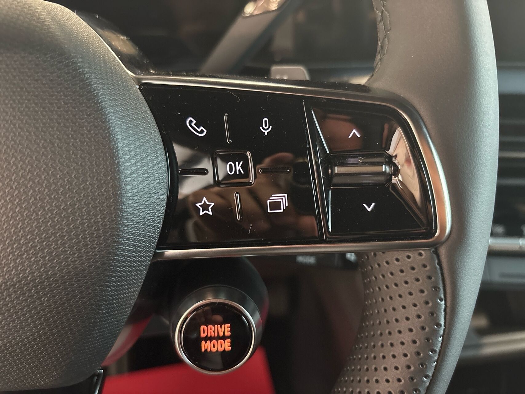 Billede af Nissan Micra EL Evolve 52kWh 150HK 5d Aut.