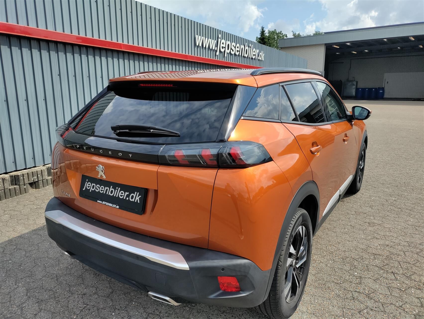 Billede af Peugeot 2008 1,2 PureTech Sportium EAT8 130HK 5d 8g Aut.
