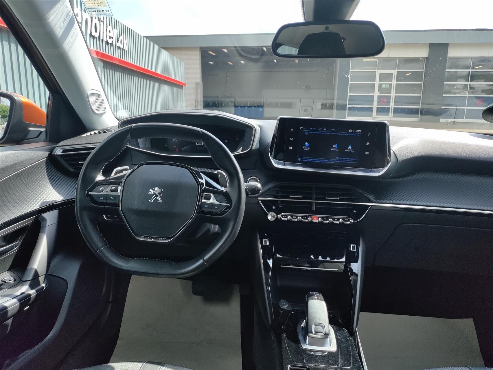 Billede af Peugeot 2008 1,2 PureTech Sportium EAT8 130HK 5d 8g Aut.