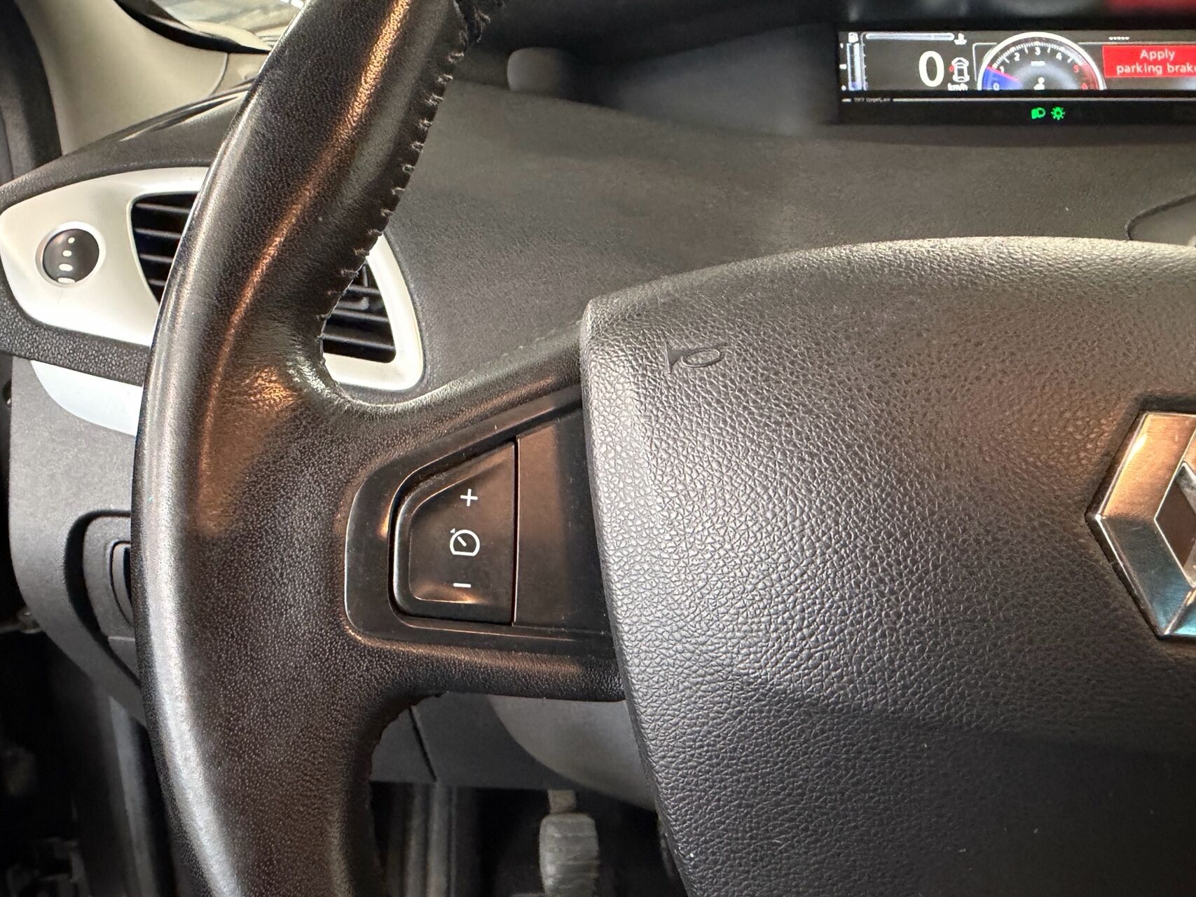 Billede af Renault Grand Scénic 1,5 DCI FAP Expression EDC 110HK Van 6g Aut.