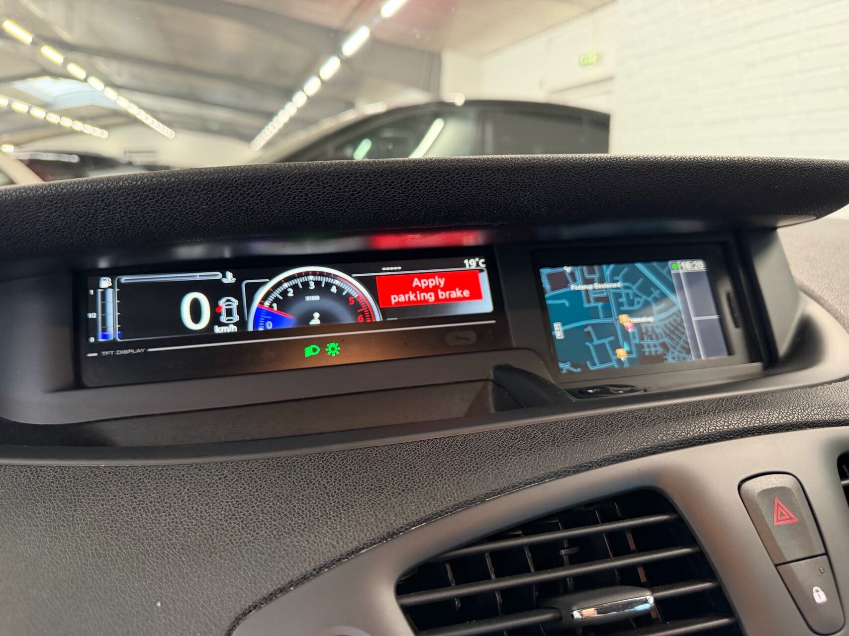 Billede af Renault Grand Scénic 1,5 DCI FAP Expression EDC 110HK Van 6g Aut.