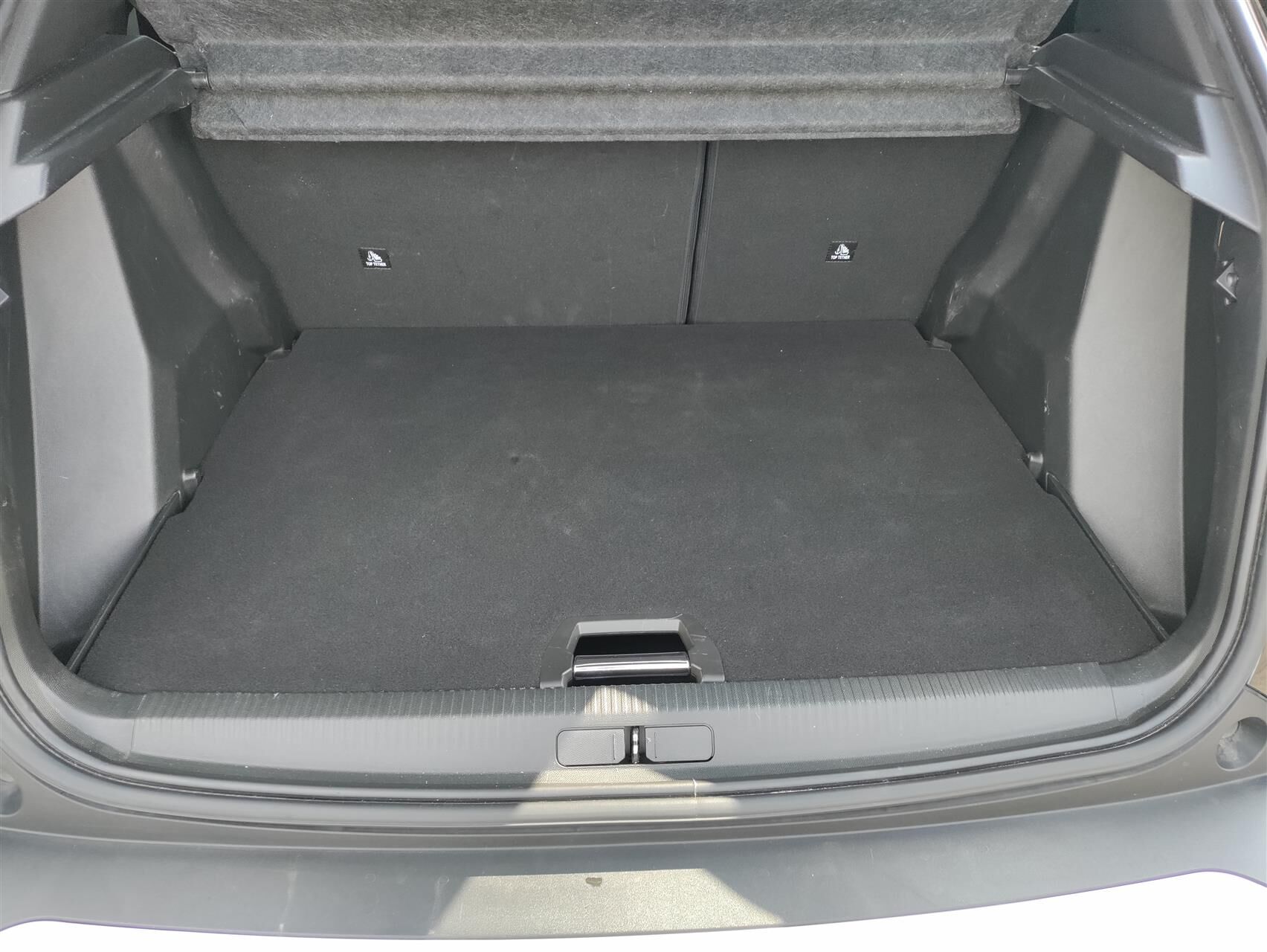 Billede af Peugeot 2008 1,2 PureTech Selection Sport 130HK 5d