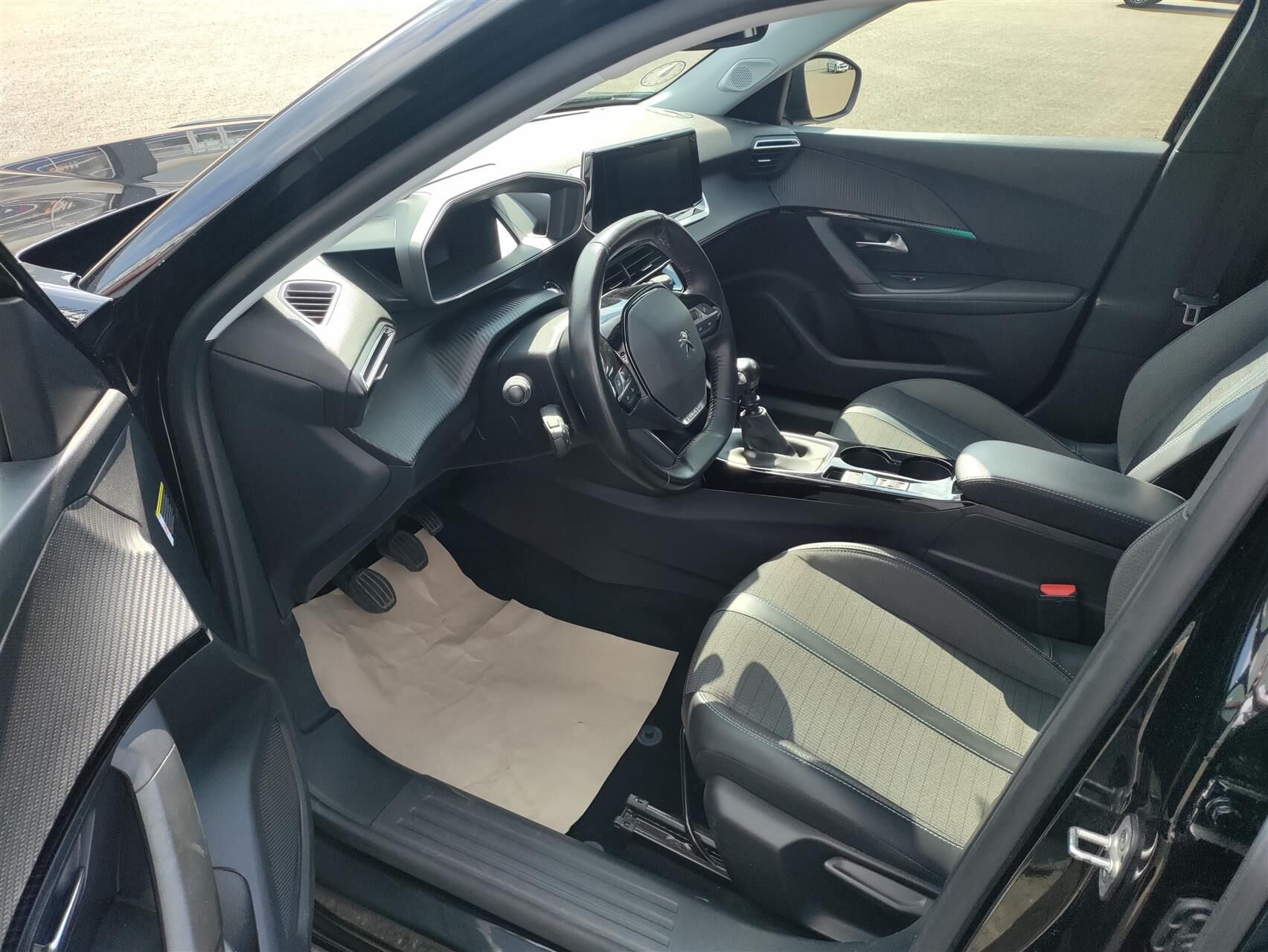 Billede af Peugeot 2008 1,2 PureTech Selection Sport 130HK 5d