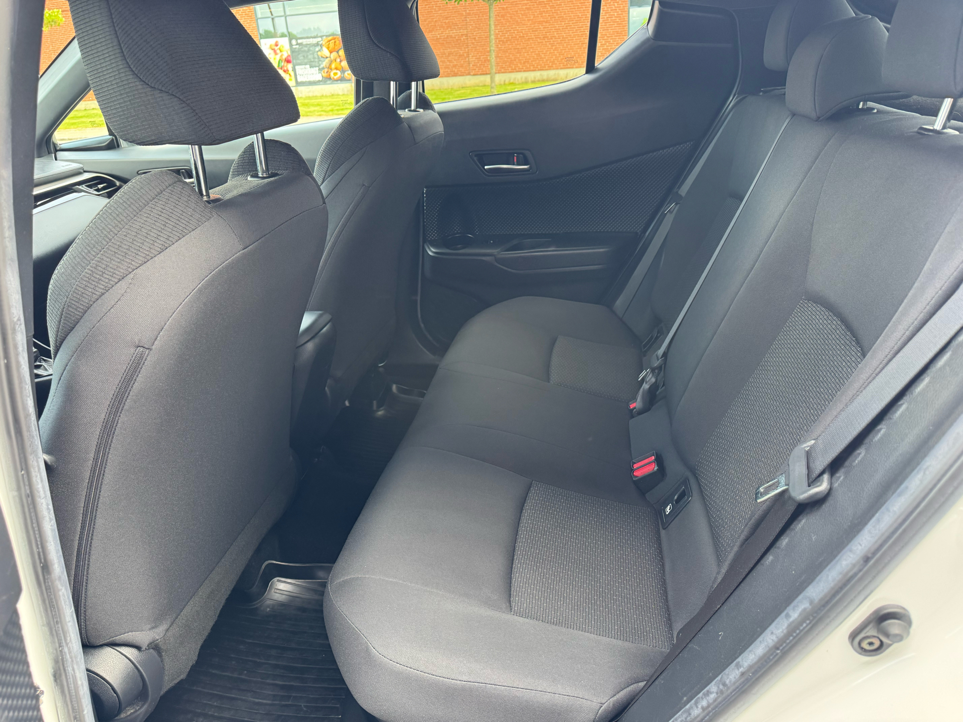 Billede af Toyota C-HR 1,8 Hybrid C-LUB Multidrive S 122HK 5d Aut.