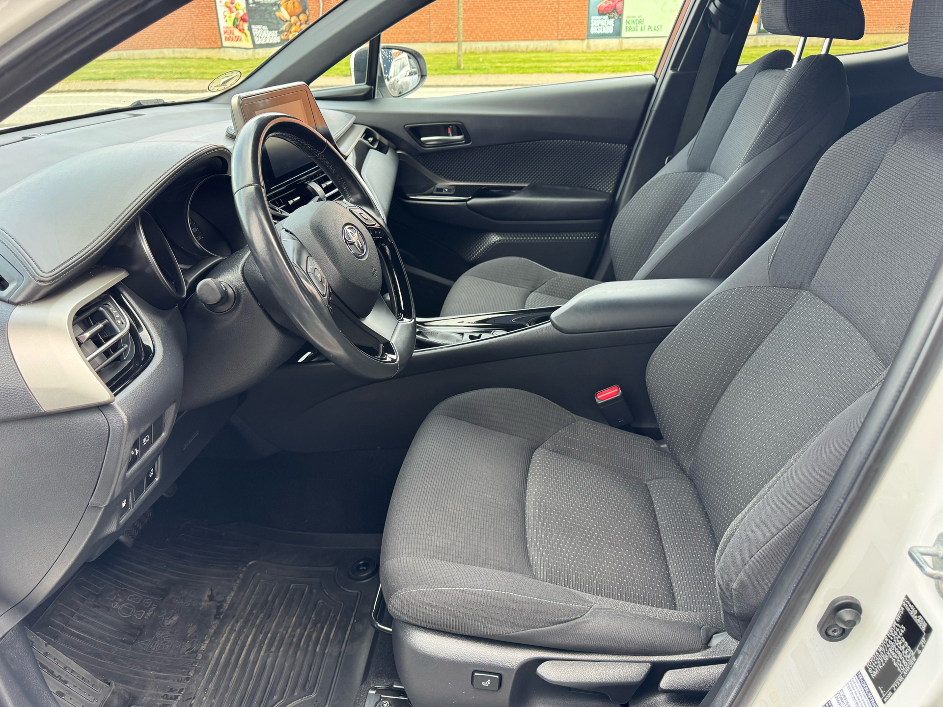 Billede af Toyota C-HR 1,8 Hybrid C-LUB Multidrive S 122HK 5d Aut.