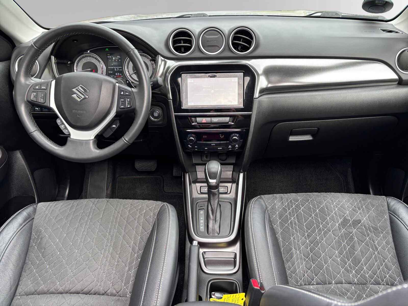 Billede af Suzuki Vitara 1,5 Hybrid Adventure AGS 102HK 5d 6g Aut.