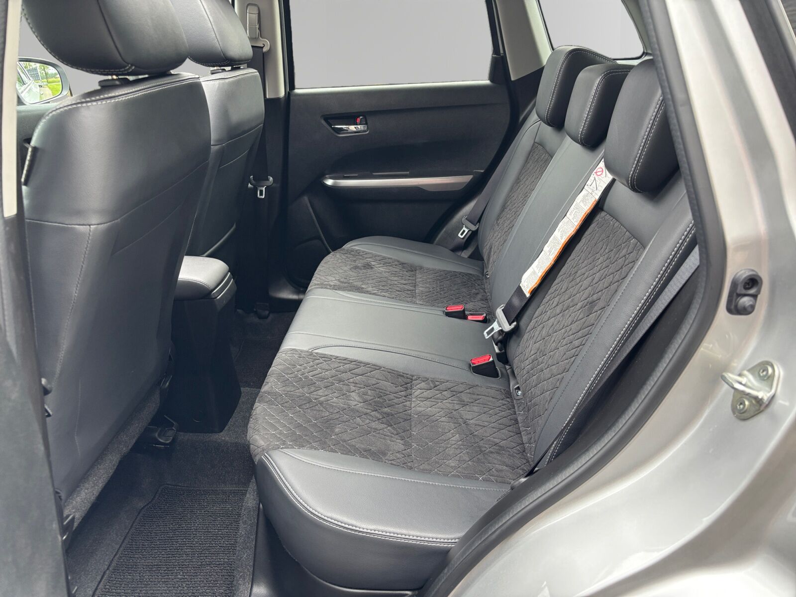 Billede af Suzuki Vitara 1,5 Hybrid Adventure AGS 102HK 5d 6g Aut.