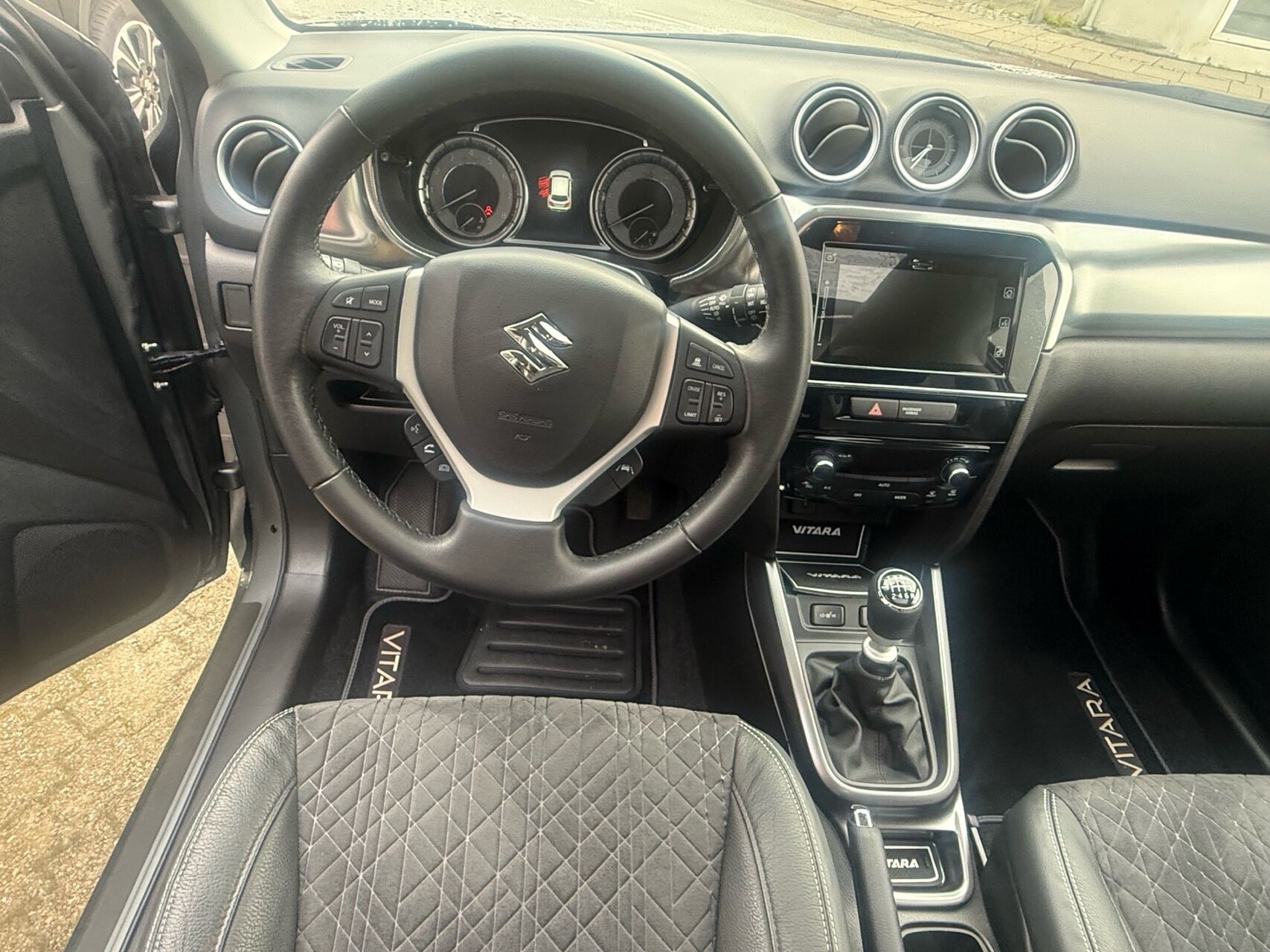 Billede af Suzuki Vitara 1,4 Boosterjet Adventure 140HK 5d 6g
