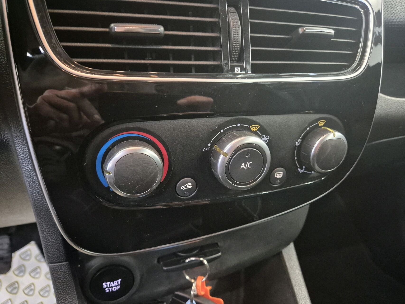 Billede af Renault Clio Sport Tourer 0,9 Energy TCe Zen 90HK Stc