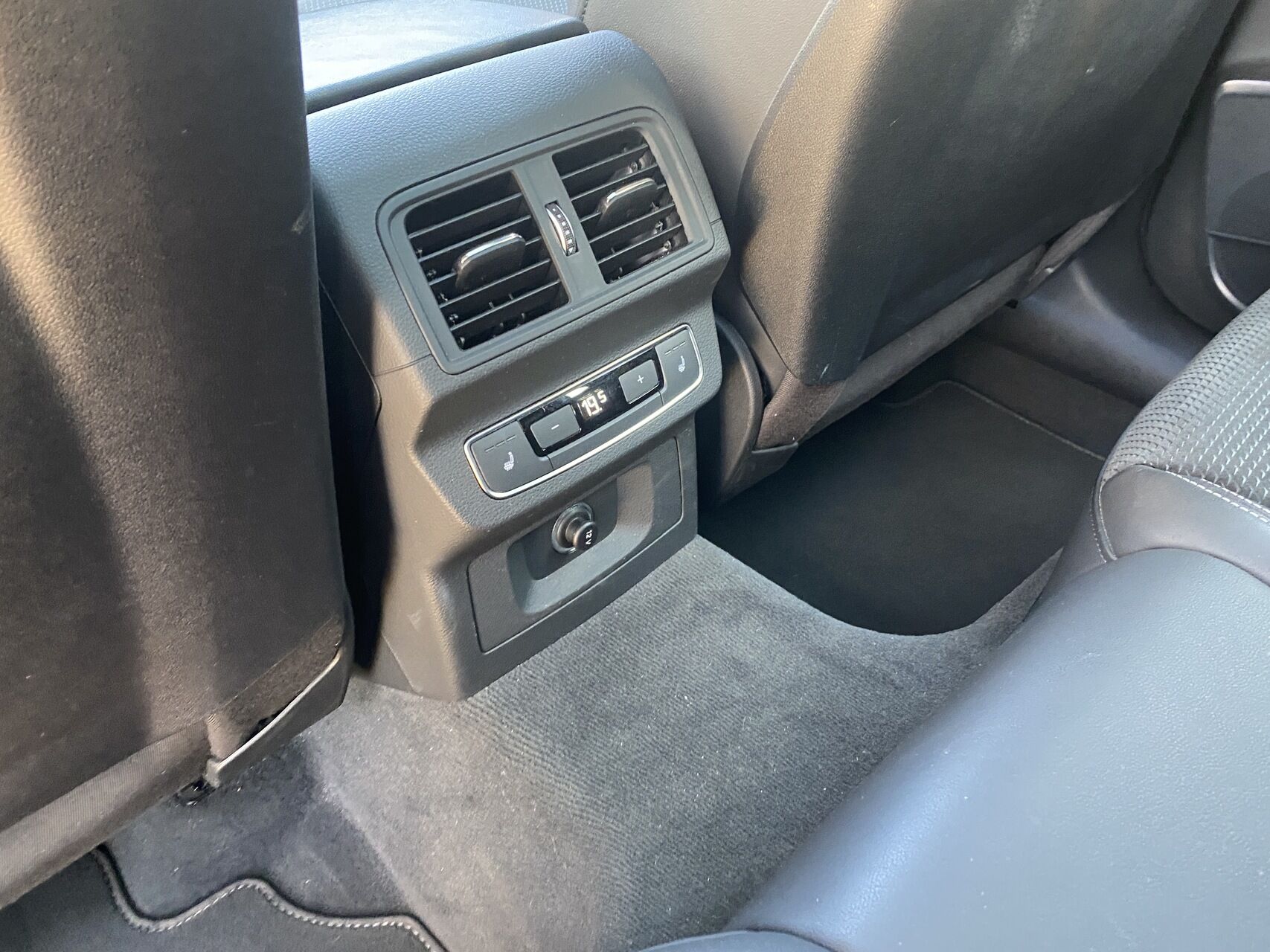 Billede af Audi Q5 2,0 TDI Sport Quattro S Tron 190HK 5d 7g Aut.