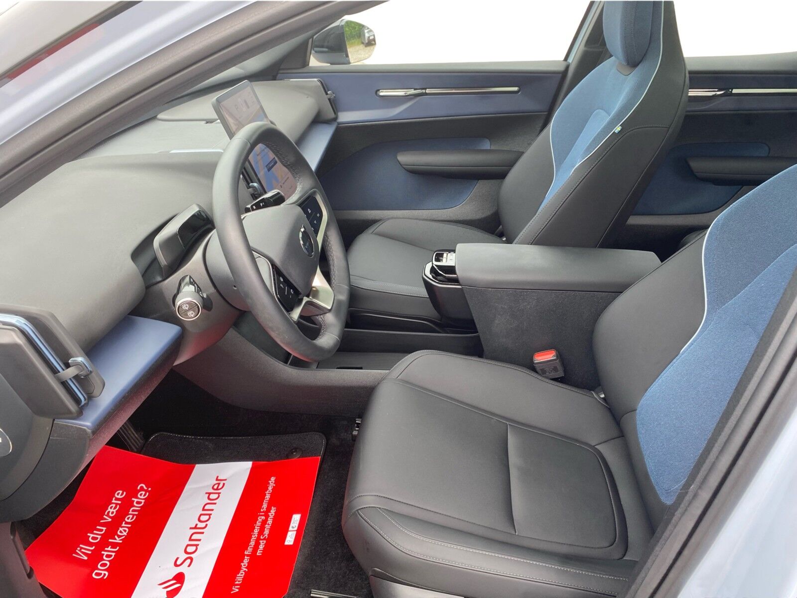 Billede af Volvo EX30 Twin Motor Performance Ultra AWD 428HK 5d Aut.