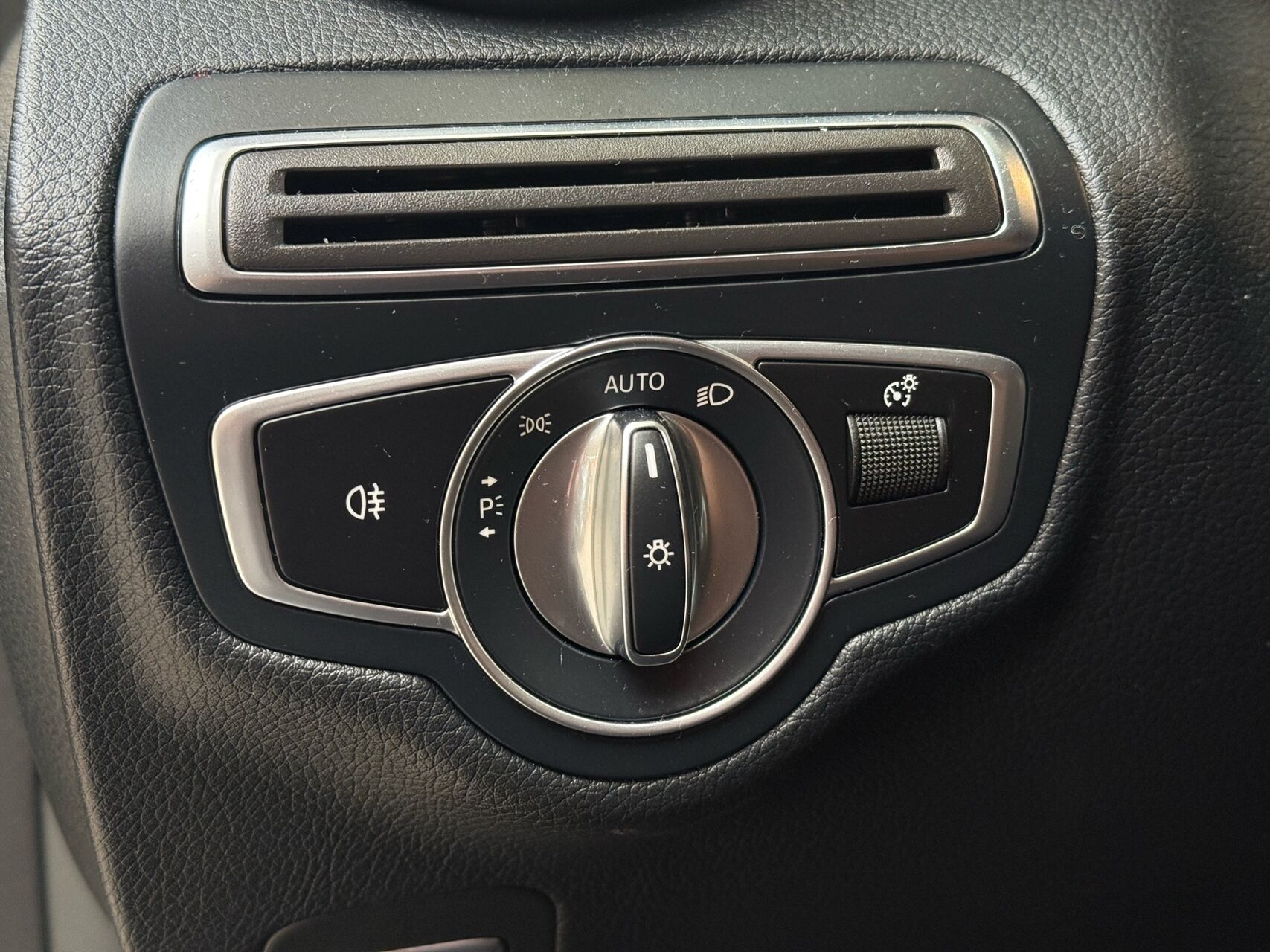 Billede af Mercedes-Benz C220 d T 2,0 CDI Progressive 9G-Tronic 194HK Stc Aut.